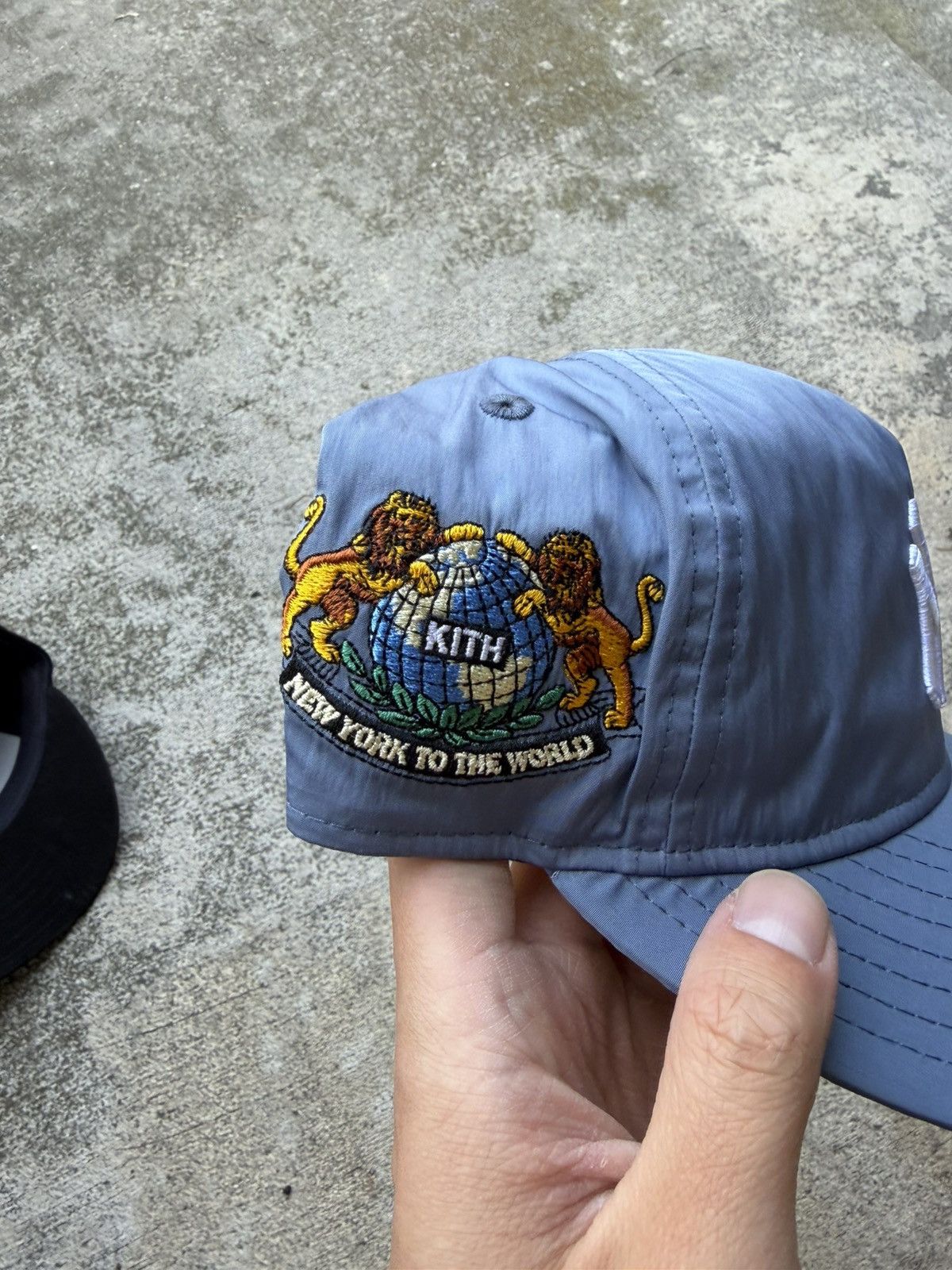 Kith × New Era × New York Yankees Kith Hat 7 1/4 New York Yankees Size ONE SIZE - 2 Thumbnail