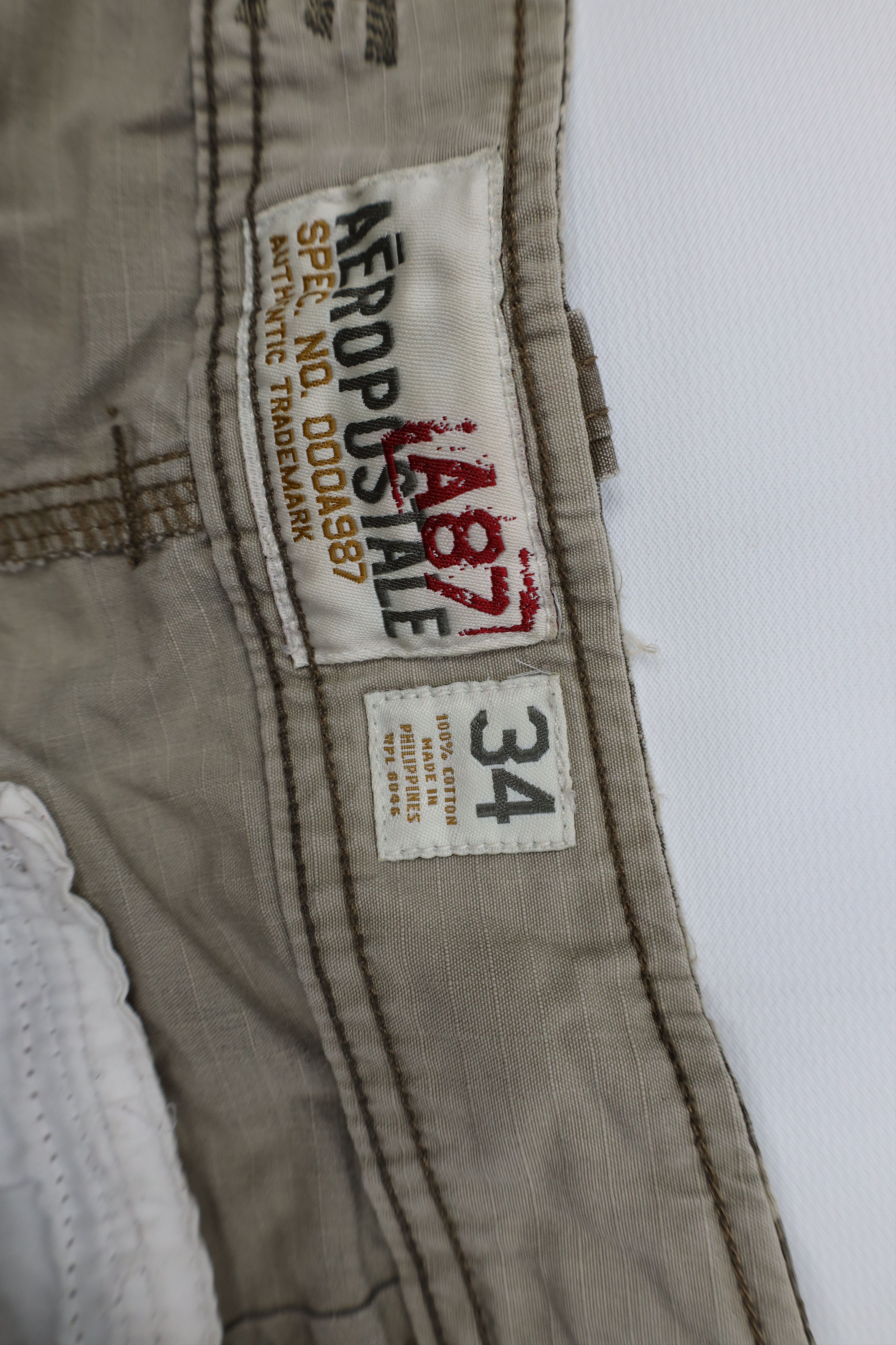 Aeropostale Vintage Y2K Aeropostale Ripstop Camouflage Cargo Shorts Size US 34 / EU 50 - 9 Thumbnail