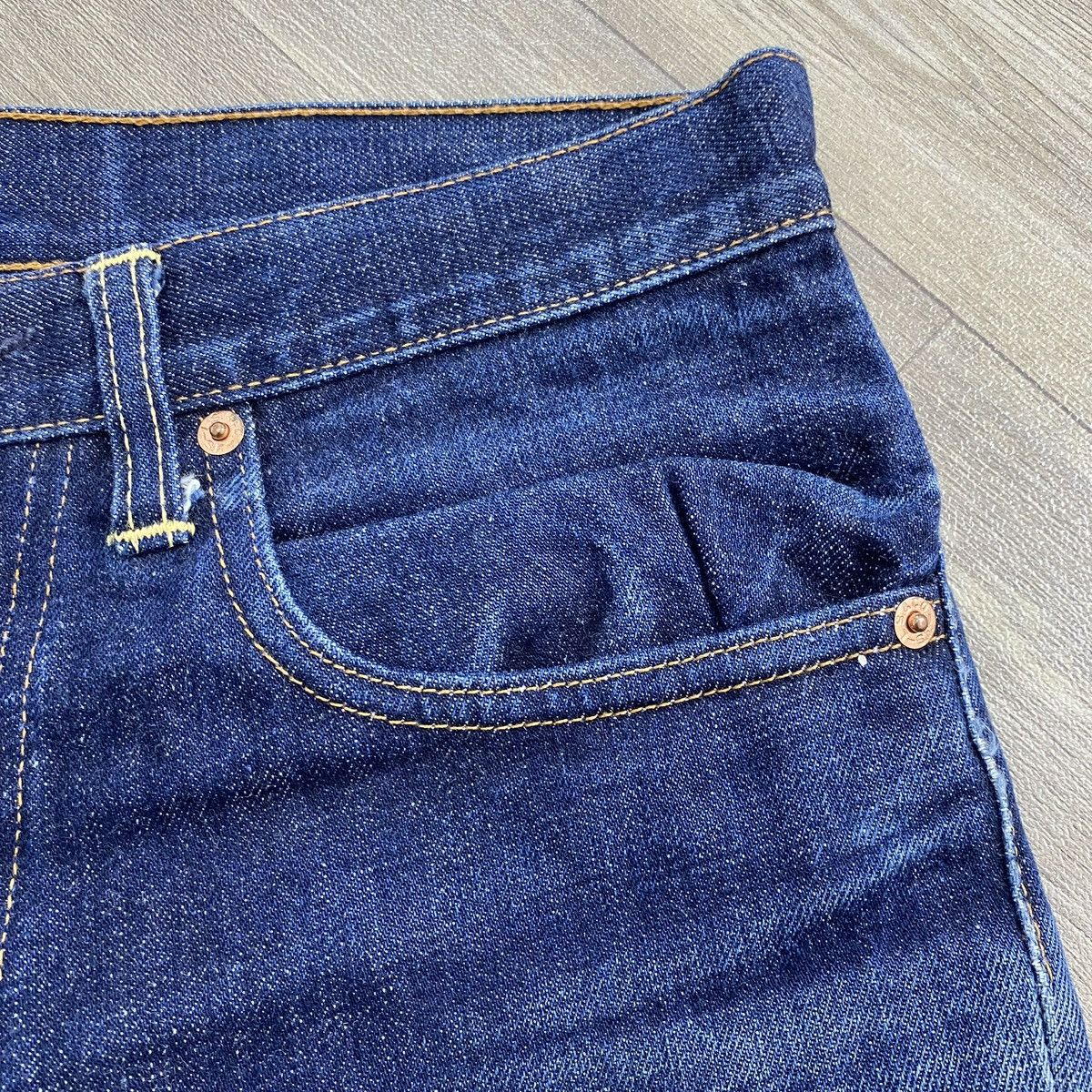 Levi's Vintage Clothing 1990s Vintage Levis 517 Bell Button Bootcut Flared Jeans Size US 31 - 8 Thumbnail