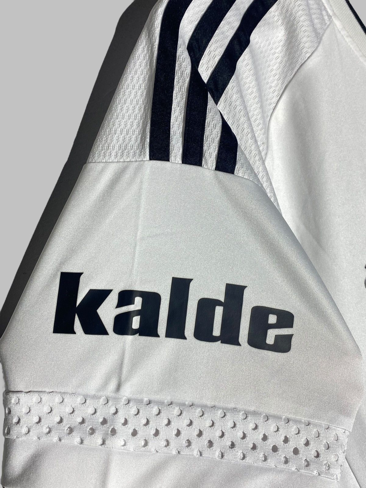 Adidas Adidas Besiktas 2015/16 Home Football Shirt Size US L / EU 52-54 / 3 - 7 Thumbnail