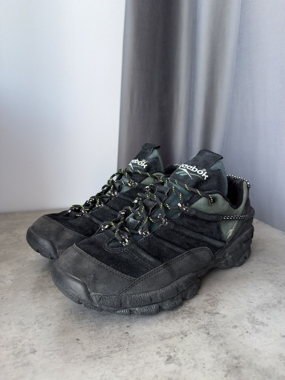 Reebok Vintage 1993 Reebok Outdoor Men’s Sneakers US13 RARE Size US 13 / EU 46 - 1 Thumbnail