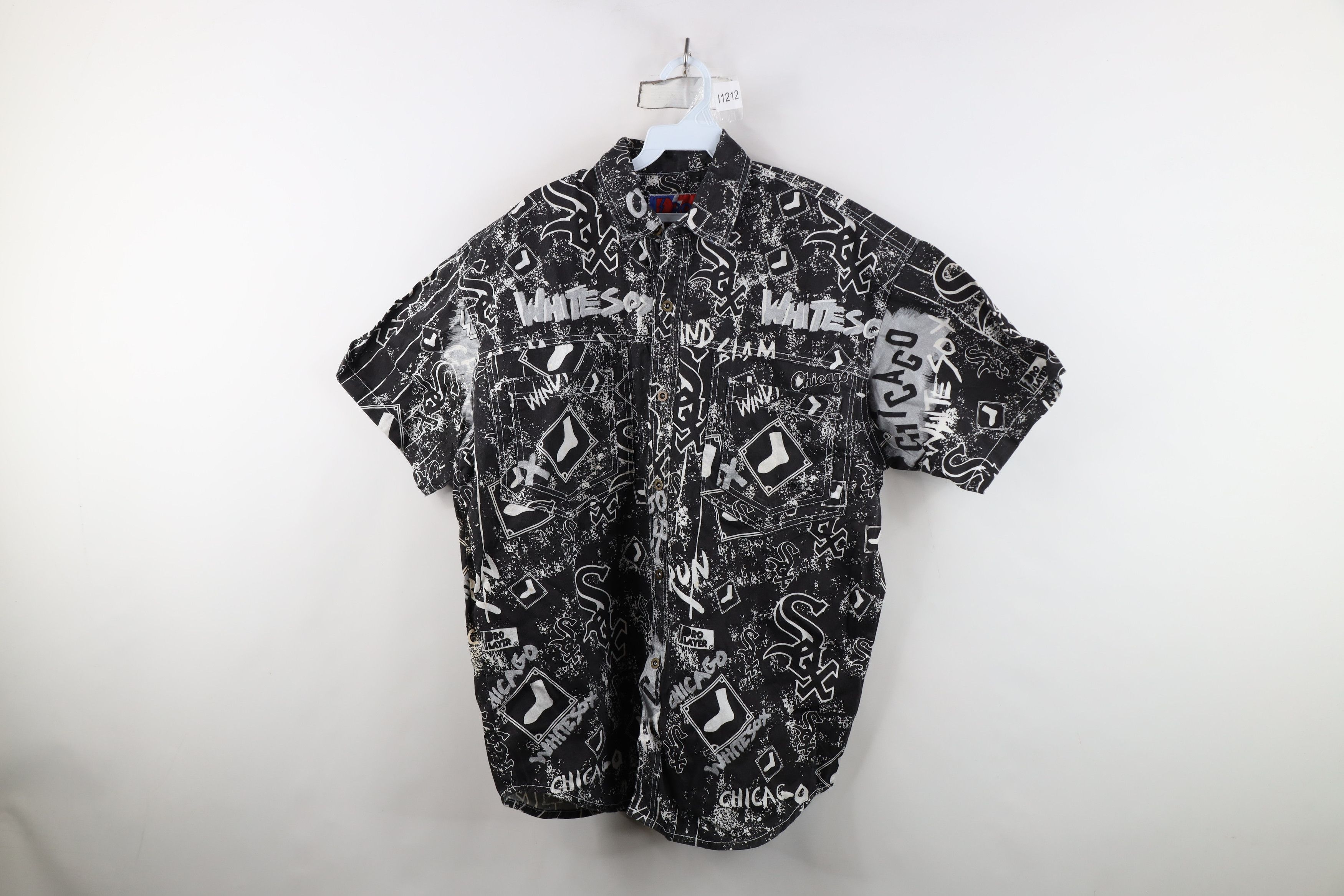 Vintage Vintage 90s Print Chicago White Sox Baseball Button Shirt Size US M / EU 48-50 / 2 - 1 Thumbnail