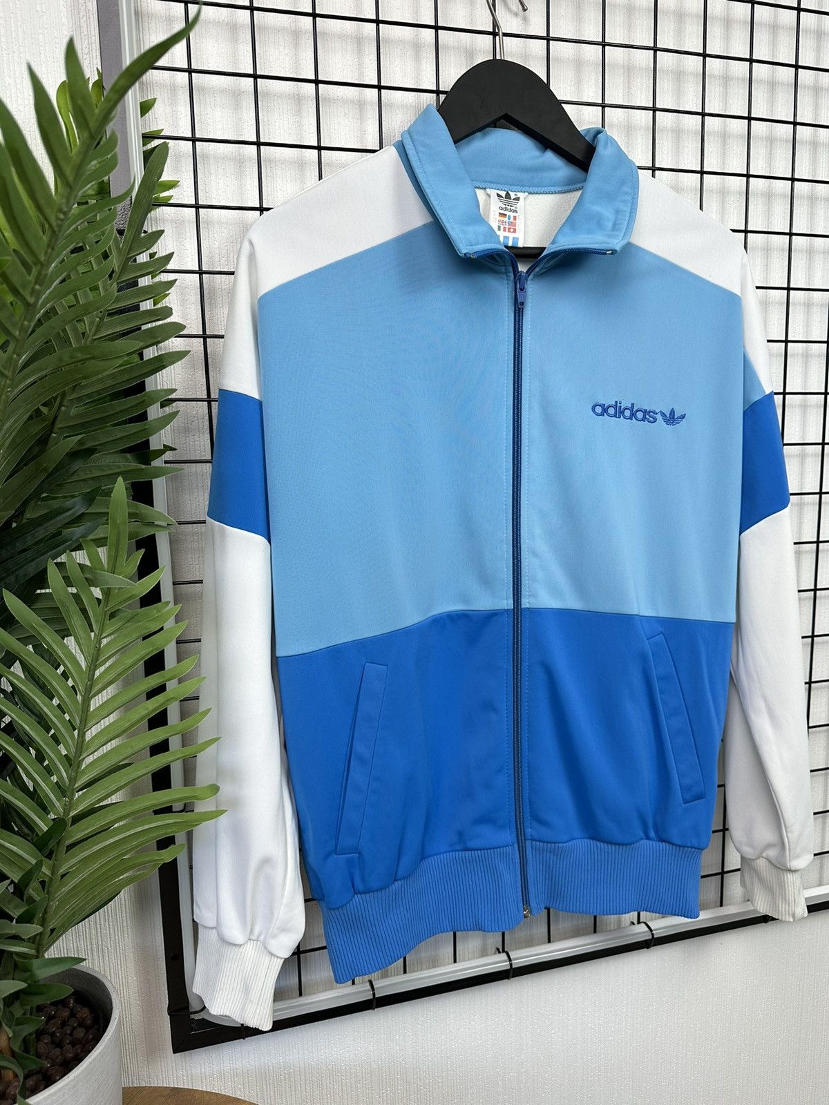 Adidas × Vintage Rare Vintage Adidas track jacket Men S white made in Austria Size US S / EU 44-46 / 1 - 3 Thumbnail