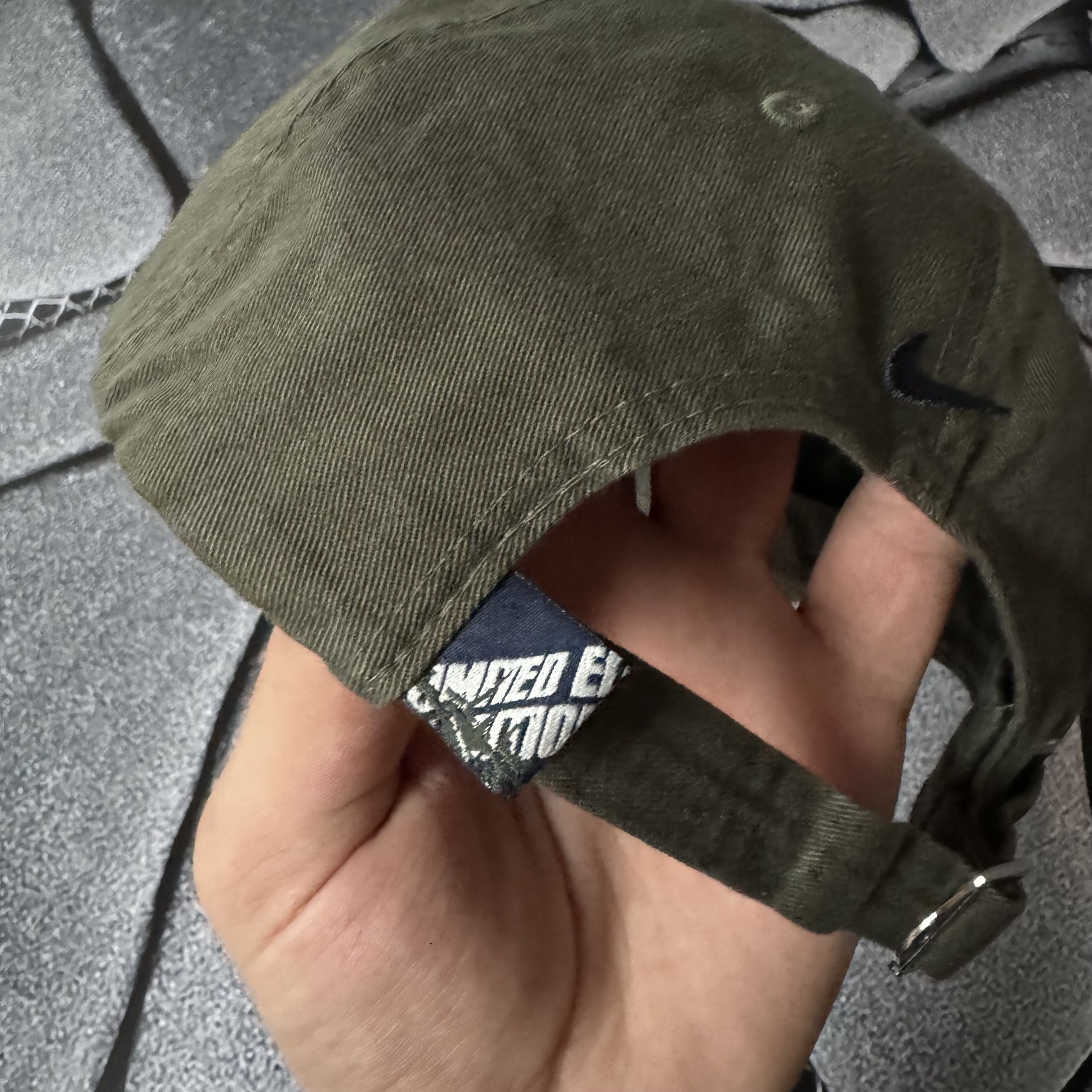 Nike × Vintage NIKE CANARIAS LIMITED EDITION DOUBLE SWOOSH KHAKI CAP Size ONE SIZE - 7 Thumbnail