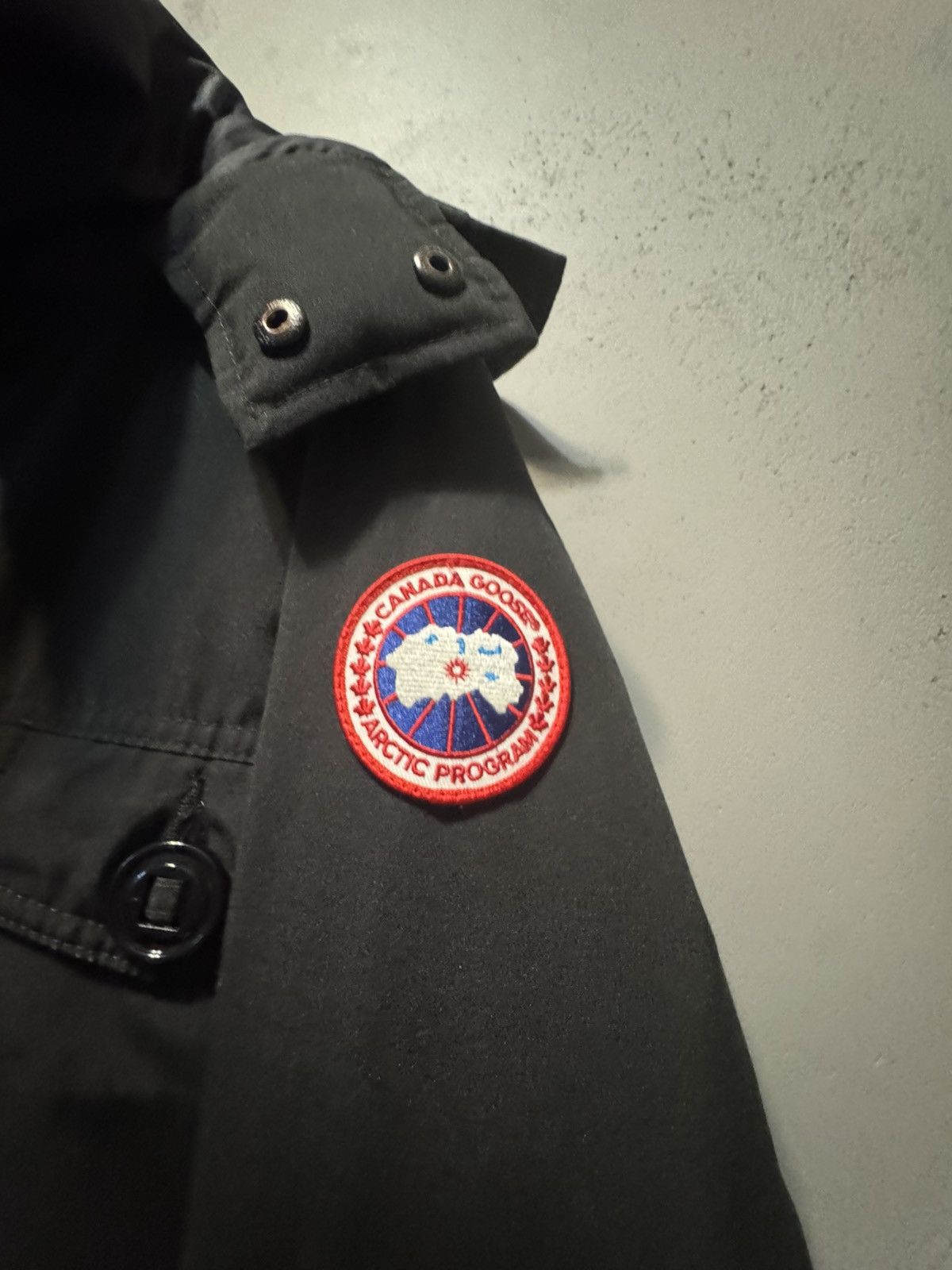 Canada Goose Canada goose banff black parka size S Size US S / EU 44-46 / 1 - 3 Thumbnail
