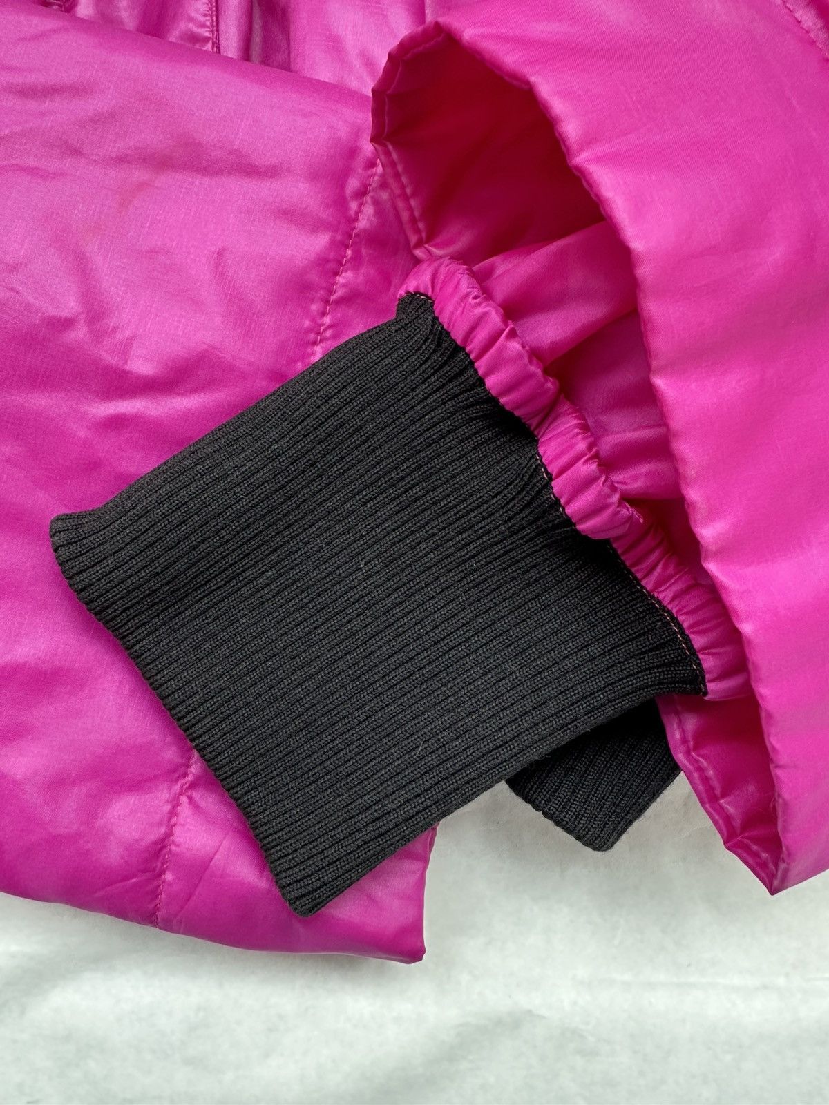 Dolce & Gabbana DOLCE & GABBANA FW 2003 Runway Fur Cropped Pink down Jacket Size M / US 6-8 / IT 42-44 - 23 Thumbnail