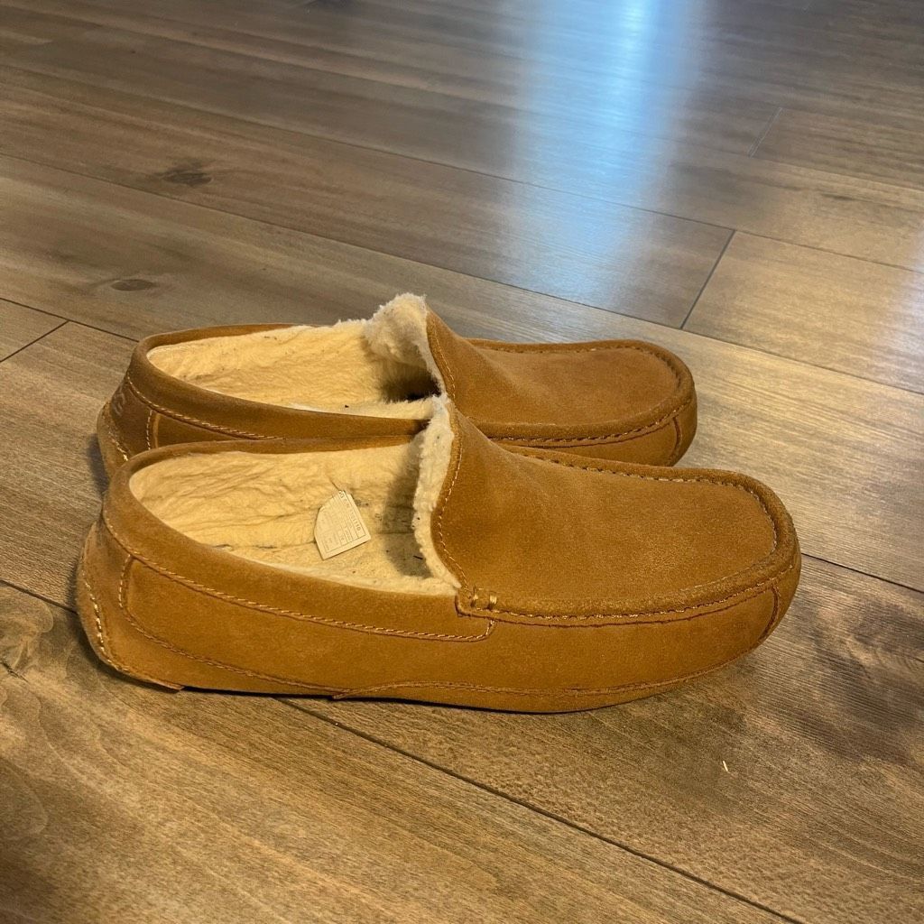 Ugg UGG Ascot Brown Suede Casual Slipper Men’s 10 Size US 10 / EU 43 - 3 Thumbnail