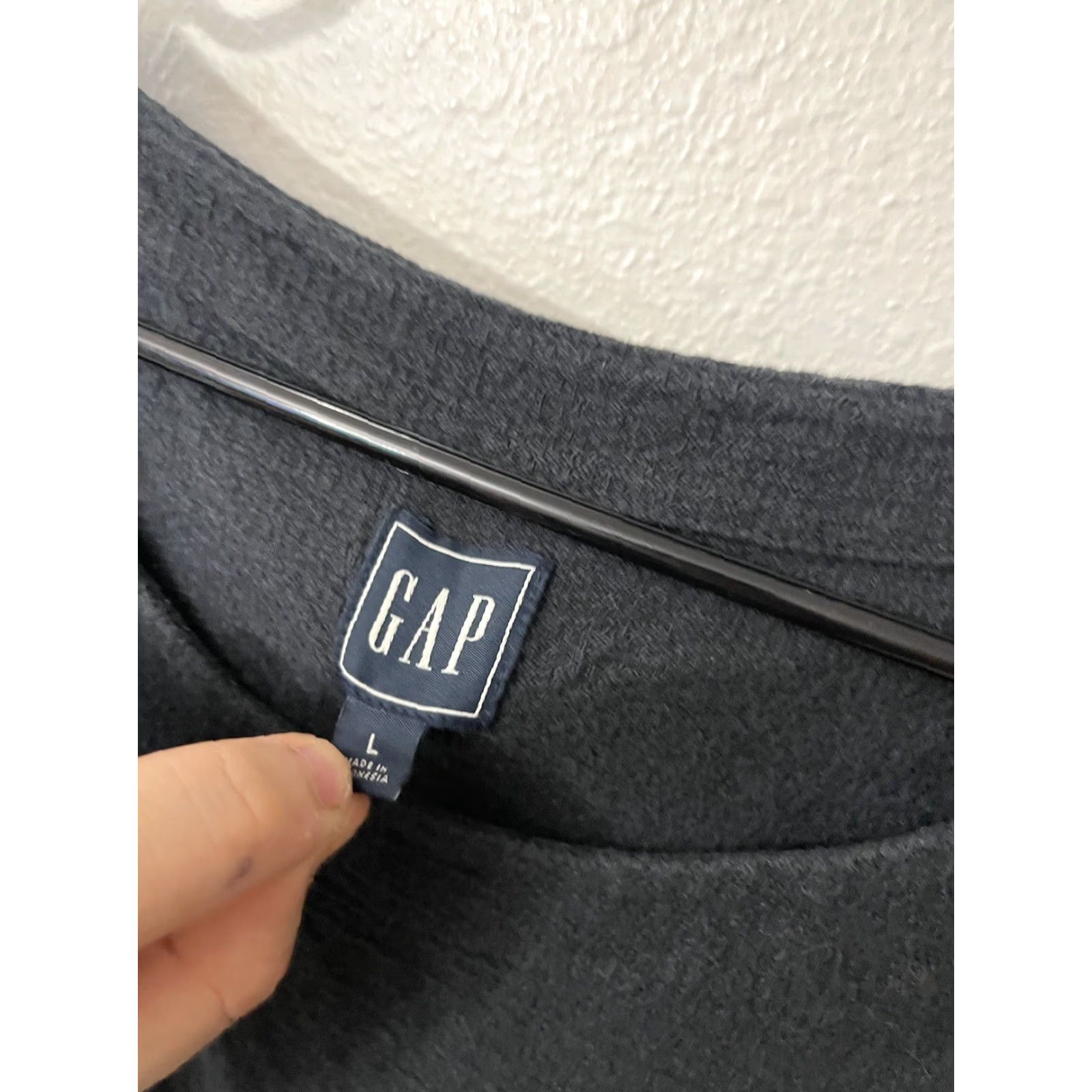 Gap WOMENS GAP Stretch Black Long Sleeve T-Shirt Large Solid Crew Neck Size L / US 10 / IT 46 - 3 Thumbnail