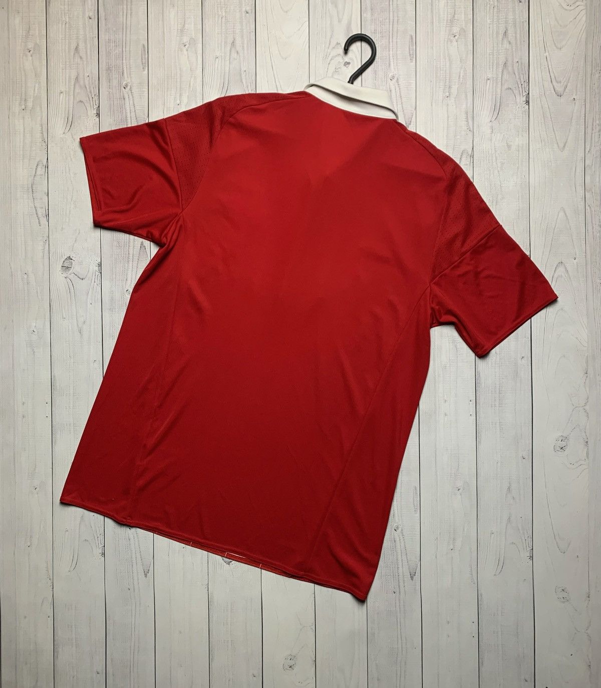 Adidas × Vintage Vintage adidas Aberdeen soccer jersey size M Size US M / EU 48-50 / 2 - 5 Thumbnail