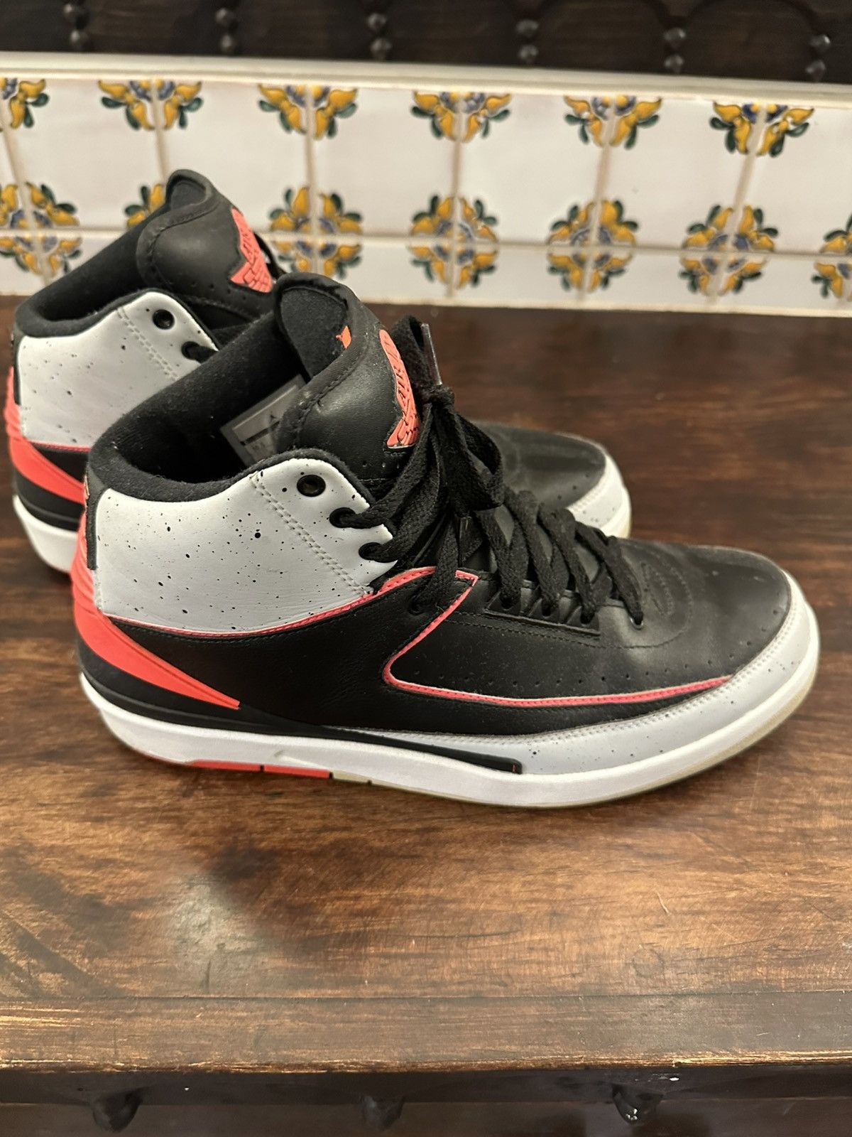 Nike Jordan 2 Size US 10.5 / EU 43-44 - 1 Thumbnail