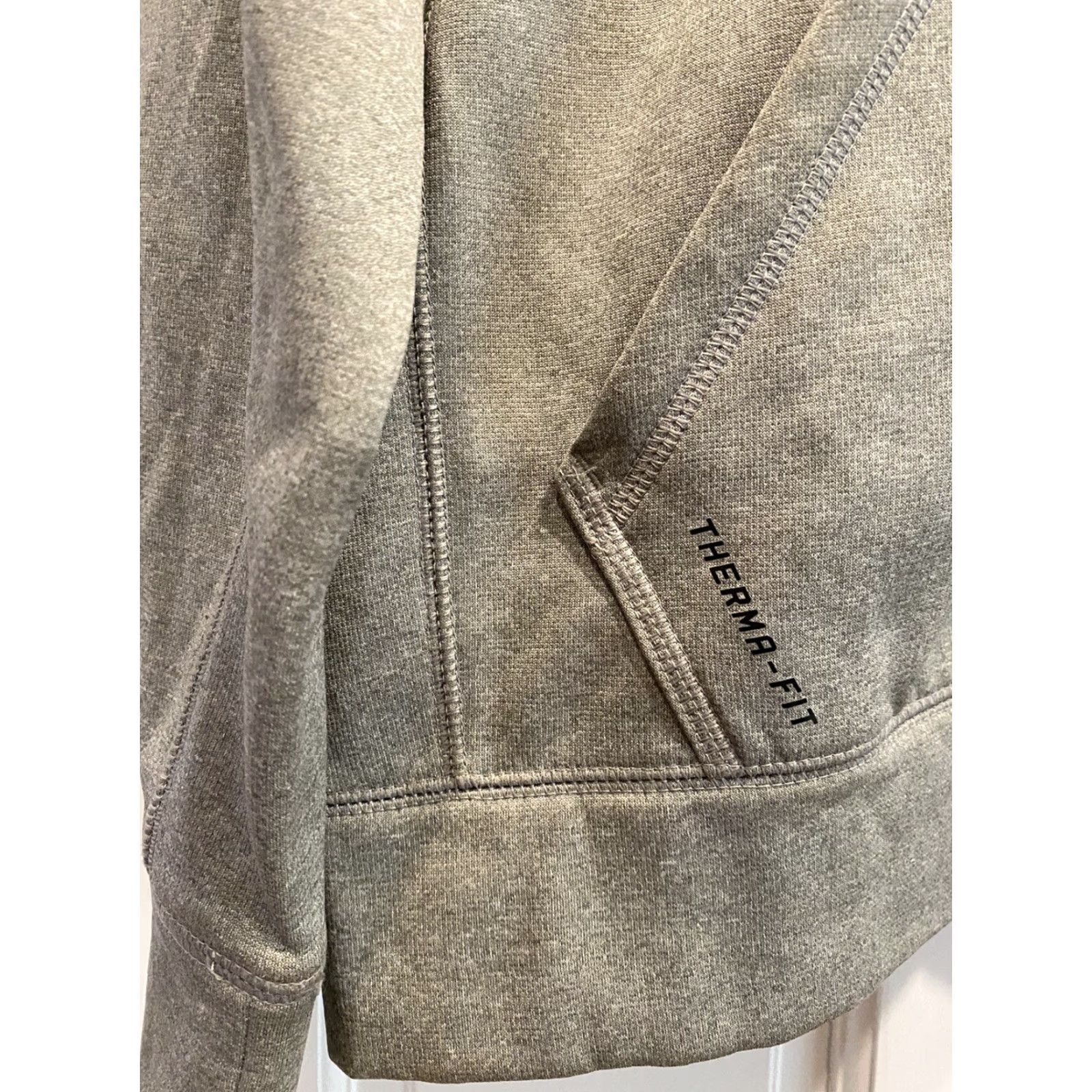 Nike Nike Therm-fit Full Zip Hood Jacket Mens M Gray Yellow Track Jacket Running Jogging CrossFit Size US M / EU 48-50 / 2 - 4 Thumbnail