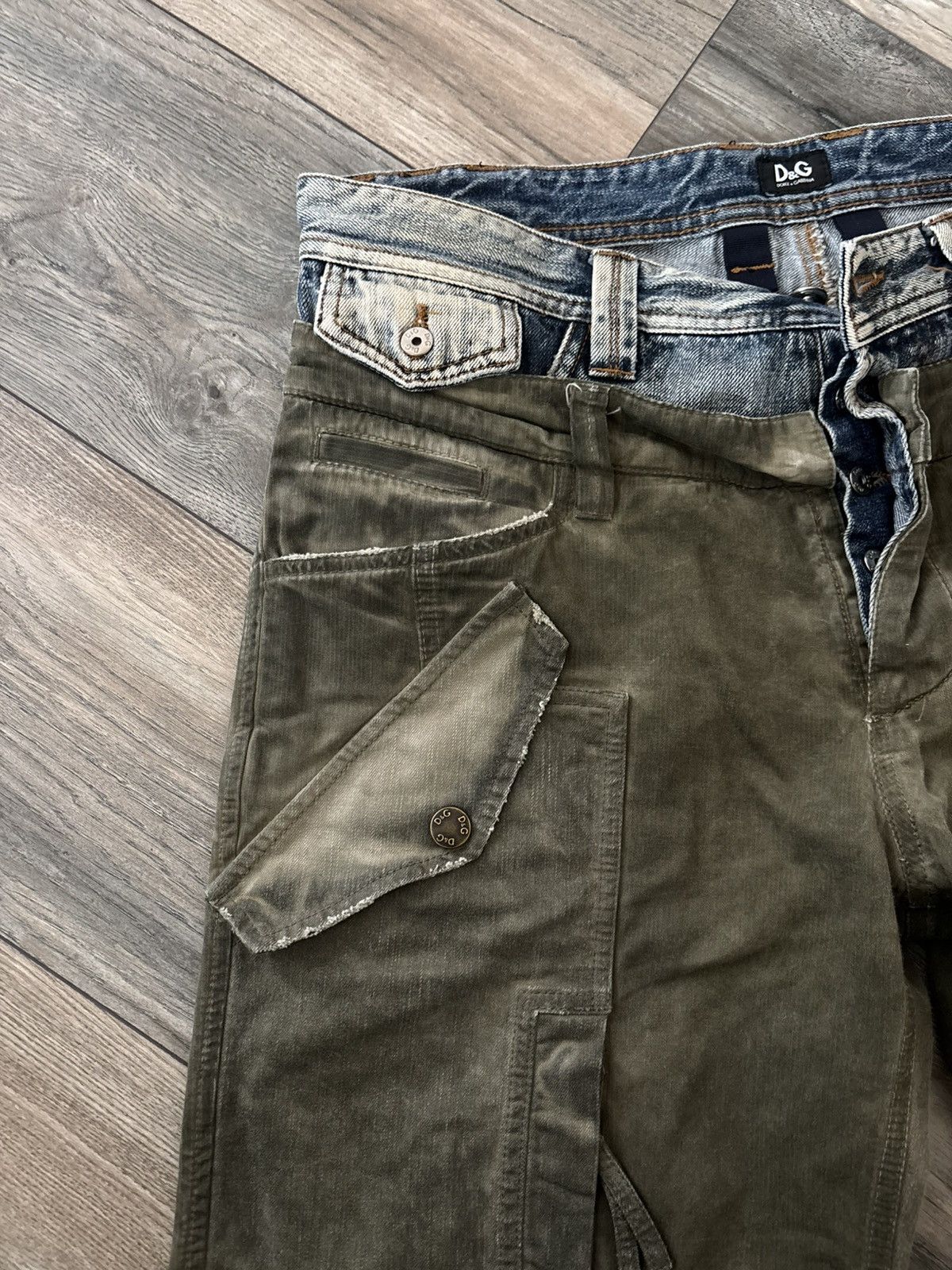 Dolce & Gabbana Dolce and gabbana double waisted cargo jean shorts Size US 32 / EU 48 - 2 Thumbnail