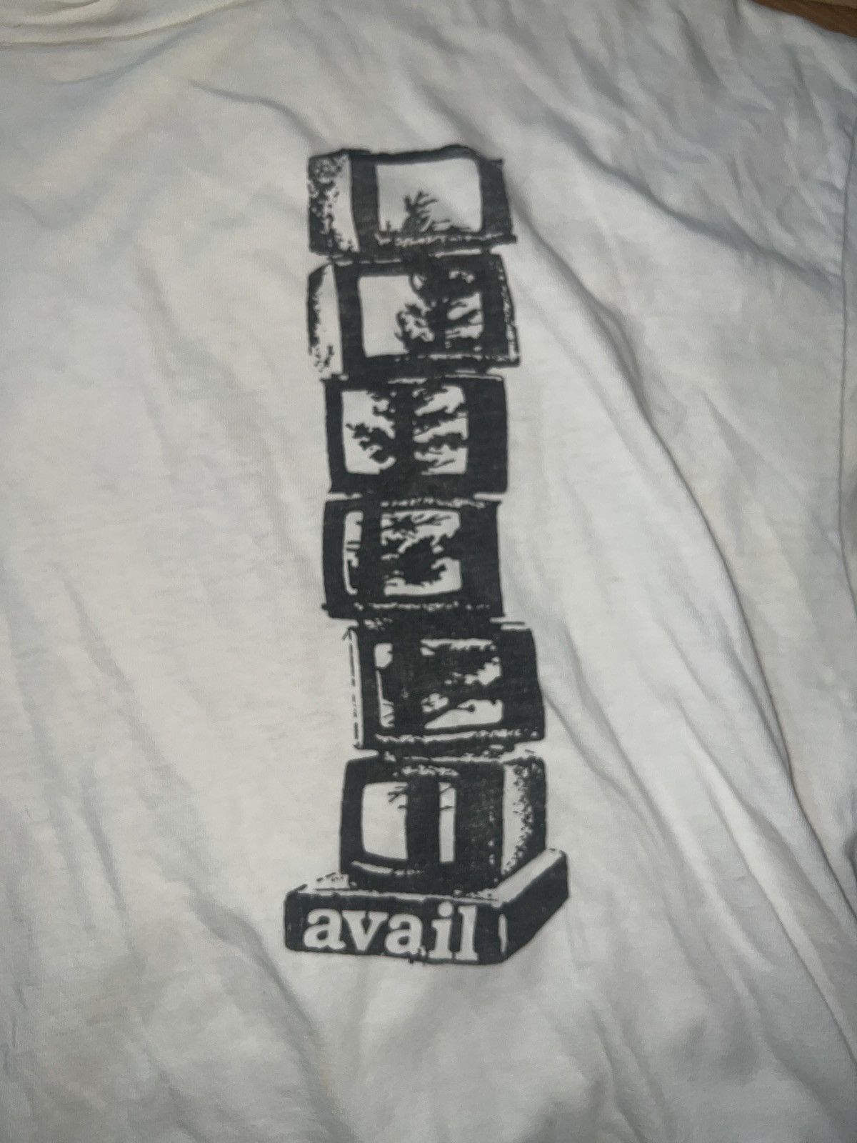 Band Tees AVAIL t shirt Size US XL / EU 56 / 4 - 2 Thumbnail