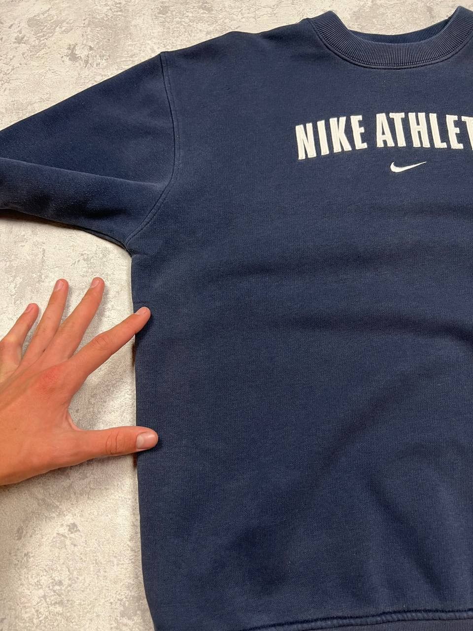 Nike Vintage Nike Athletic Sweatshirt Embroidered Logo Size US S / EU 44-46 / 1 - 16 Thumbnail
