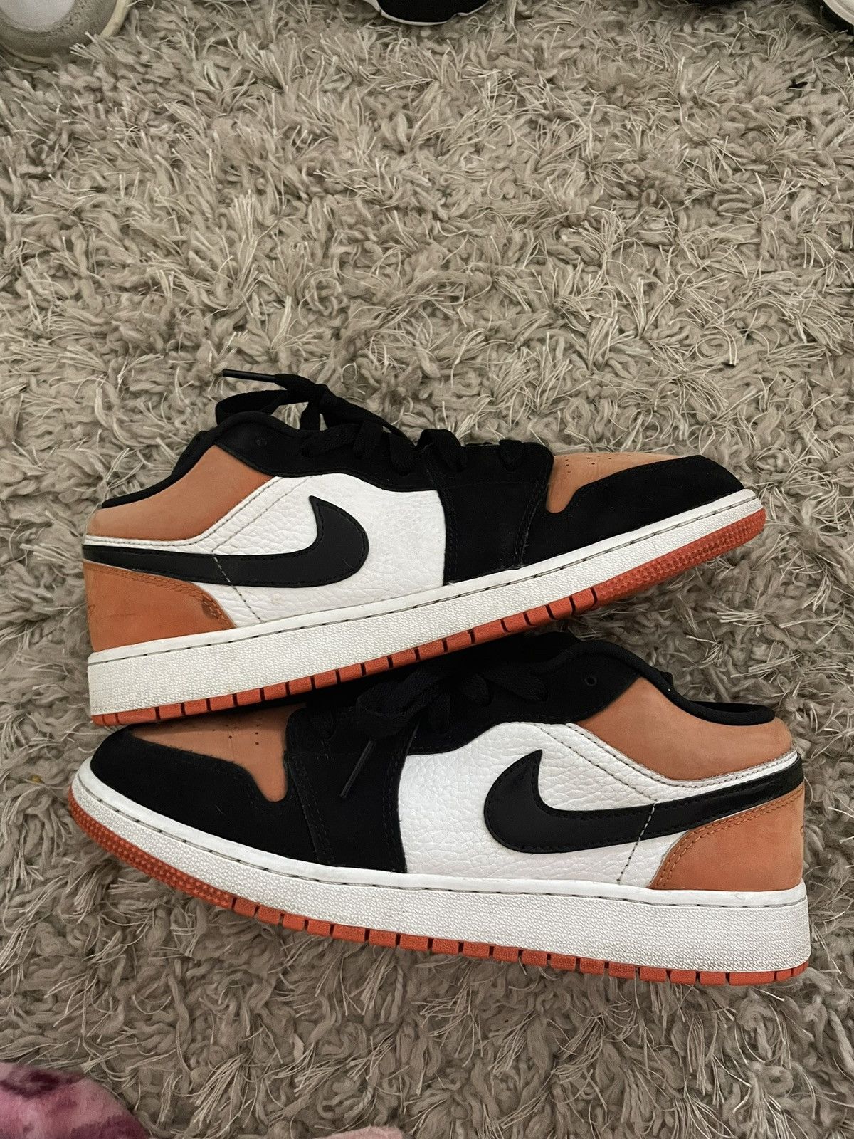 Jordan Brand Jordan 1 Low Shattered backboard Size US 7 / EU 40 - 2 Thumbnail