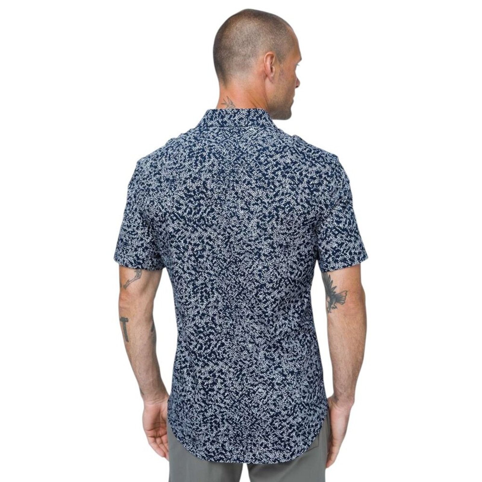 Lululemon Lululemon Down to the Wire Button Shirt Size M Navy Stretch Size US M / EU 48-50 / 2 - 3 Thumbnail
