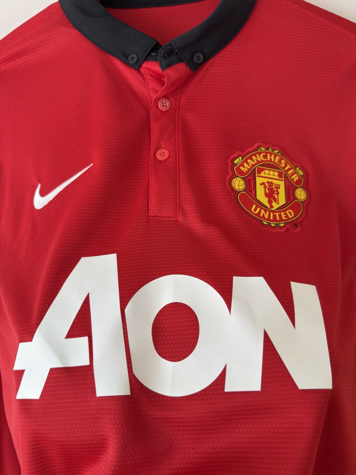Nike Manchester United 2013-2014 Home Soccer Jersey Nike Shirt Size US L / EU 52-54 / 3 - 7 Thumbnail