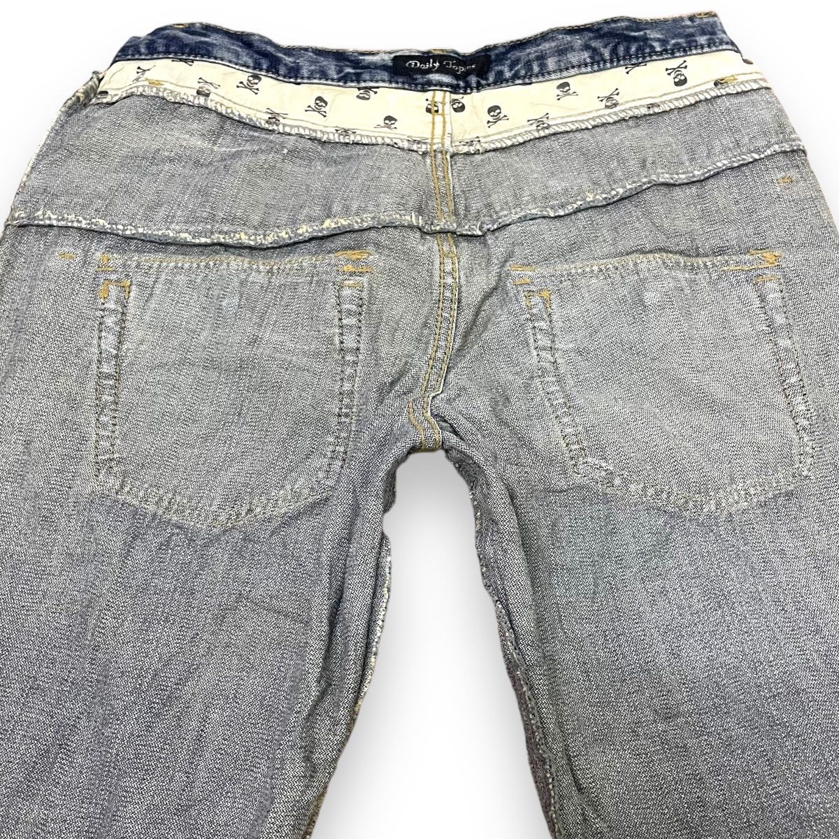 20471120 × Beauty Beast × Japanese Brand 🇯🇵☠️ DAILY TOPICS DOUBLE WAIST SKULL DENIM PANTS Size US 30 / EU 46 - 12 Thumbnail