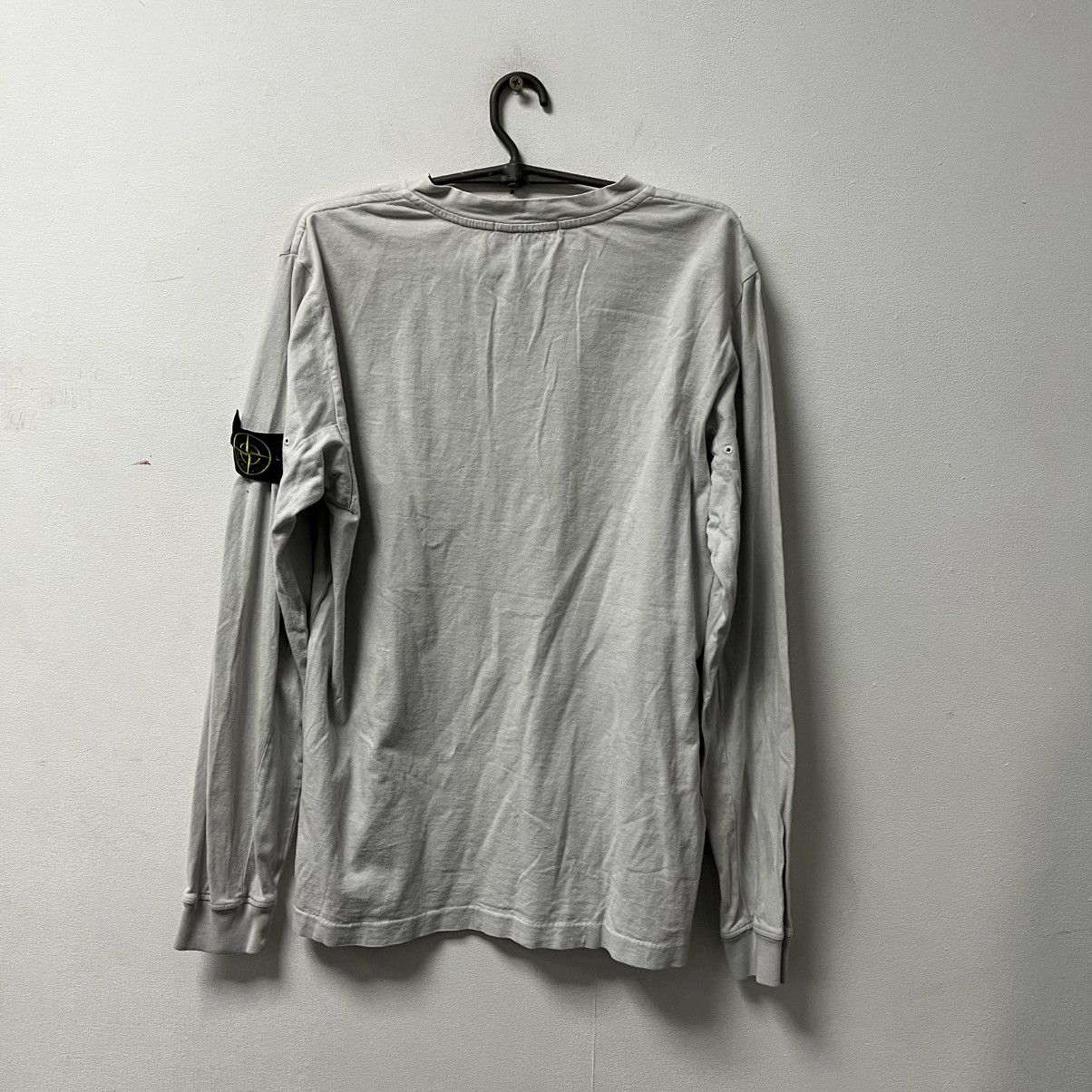 Stone Island Stone Island longsleeve white size L Size US L / EU 52-54 / 3 - 19 Thumbnail