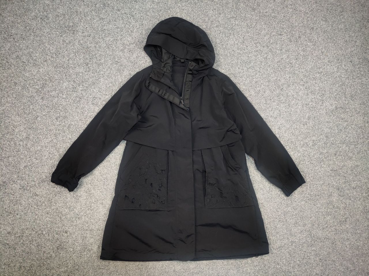 Lululemon LuluLemon Flower Patterned Hooded Parka Black Nylon Jacket Size L / US 10 / IT 46 - 11 Thumbnail