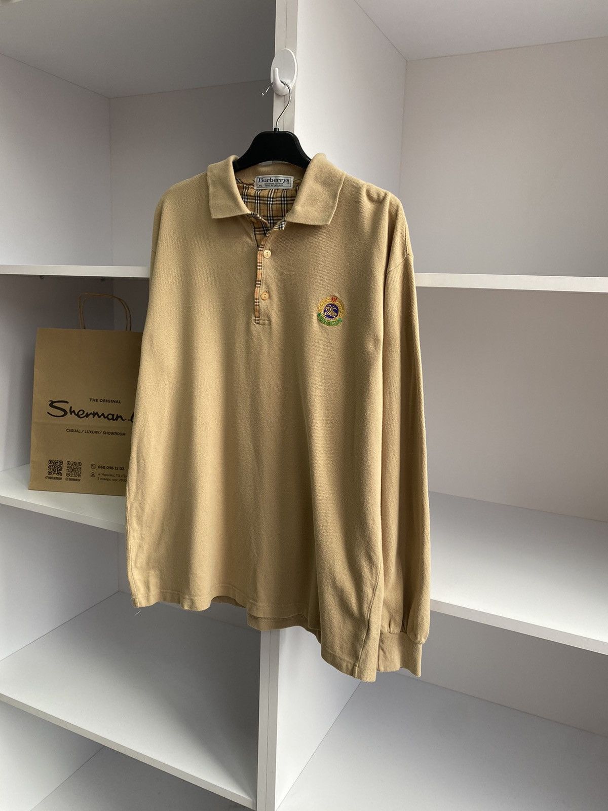 Burberry × Designer × Vintage Vintage Burberry Long Sleeve Rugby Beige Shirt Size US XL / EU 56 / 4 - 7 Thumbnail