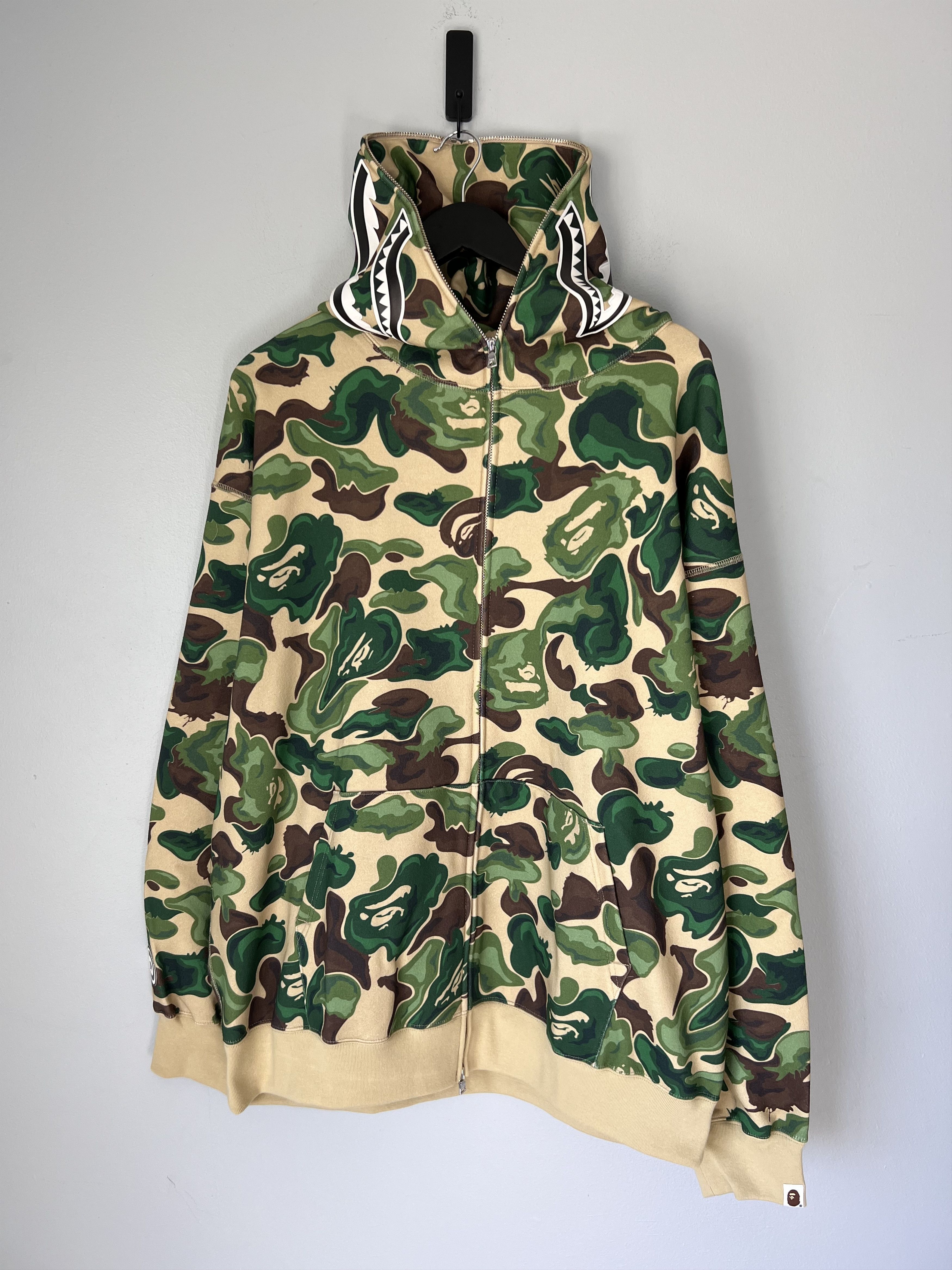 Bape Bape Art Camo Full Zip Shark Hoodie in Green Size US XXL / EU 58 / 5 - 1 Thumbnail