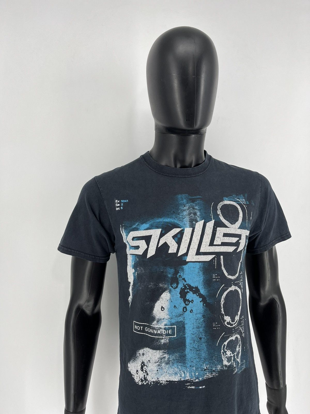 Band Tees Vintage Y2K Skillet Not Gonna Die Shirt Metal Rock Band Tee Size US S / EU 44-46 / 1 - 3 Thumbnail
