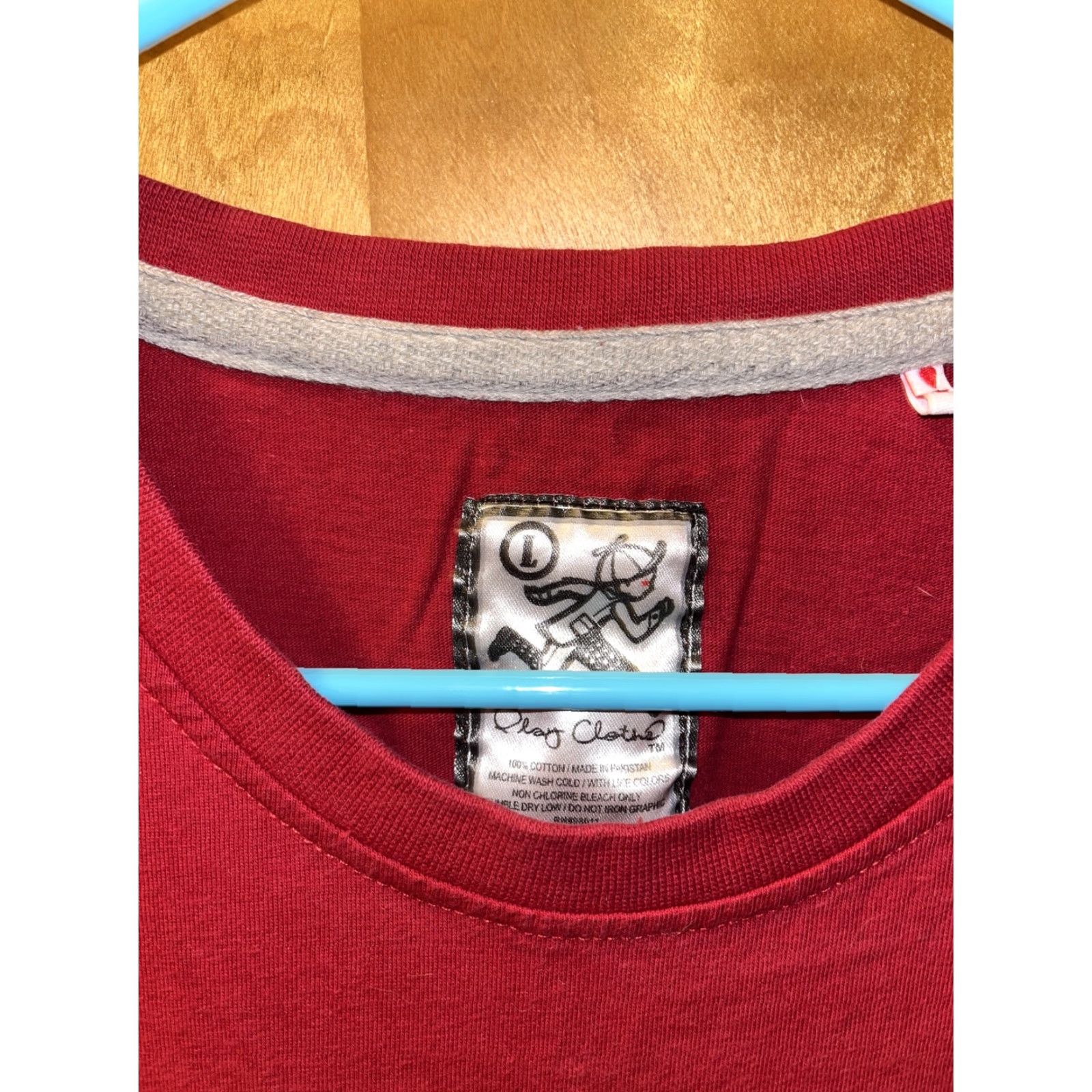 Vintage Play Cloths Men Large T-Shirt Red Soccer Ball Logo Graphic Jersey Casual All Seasons Size US L / EU 52-54 / 3 - 3 Thumbnail