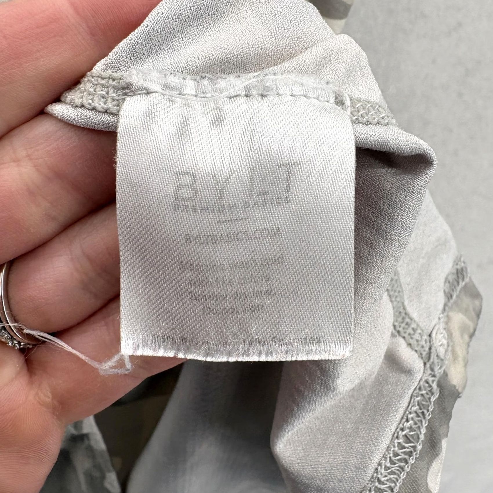 Vintage BYLT Drop-Cut S/S Performance Shirt Mens M Gray Camouflage Athletic Gym Training Size US M / EU 48-50 / 2 - 5 Thumbnail