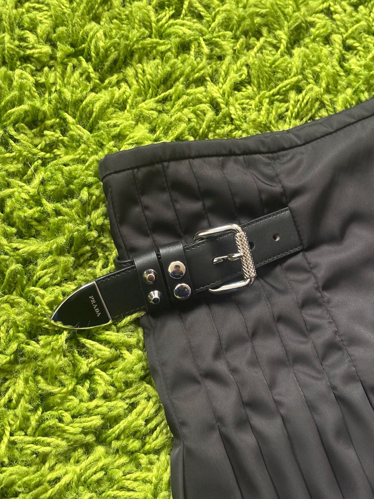 Prada FW2019 SAMPLE Studded Belt Kilt Skirt Size 28" / US 6 / IT 42 - 2 Thumbnail