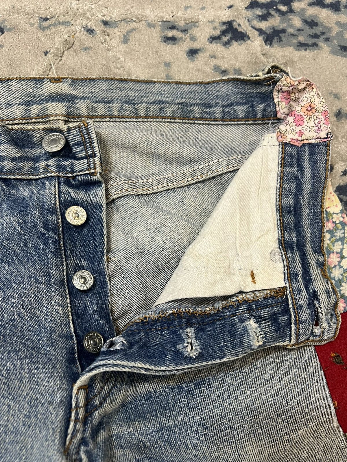 Vintage Vintage Levis 501 Big E Distressed Denim Jeans Size US 30 / EU 46 - 7 Thumbnail