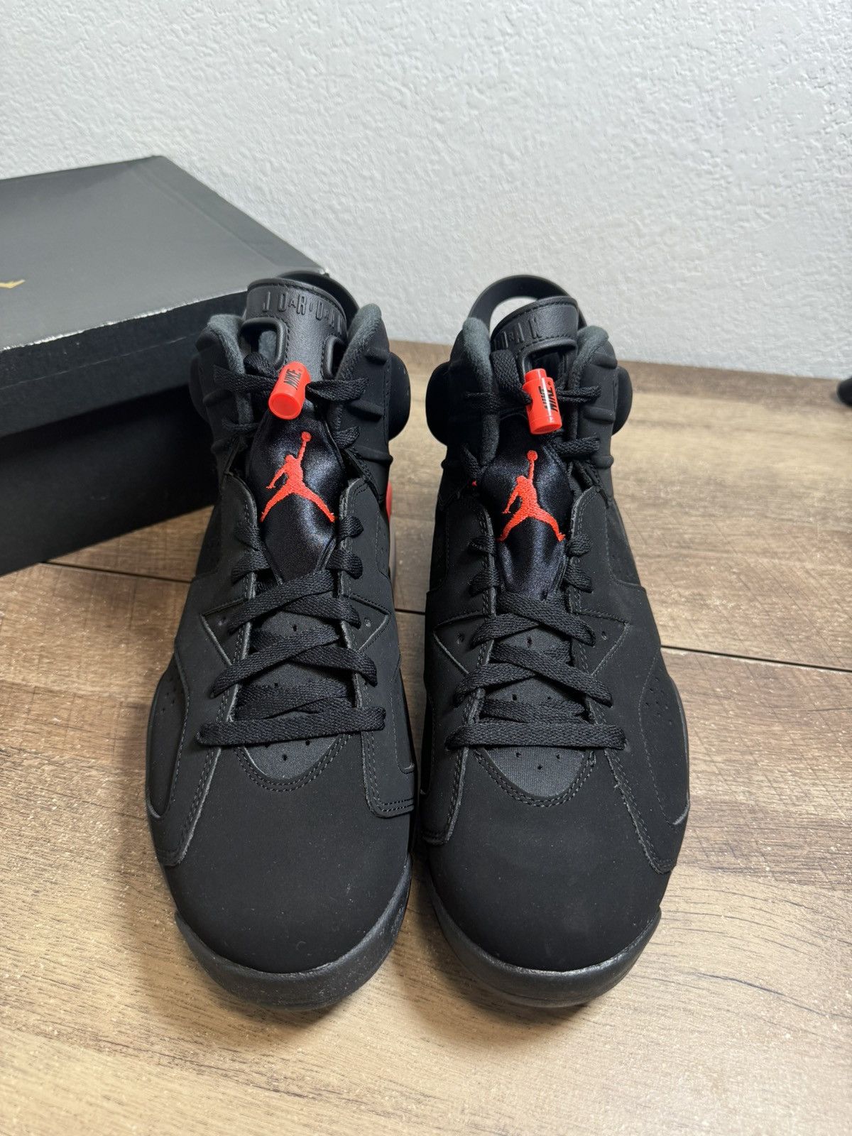 Jordan Brand Nike Air Jordan 6 Retro 2019 Black Infrared Men’s Size 11.5 Size US 11.5 / EU 44-45 - 3 Thumbnail