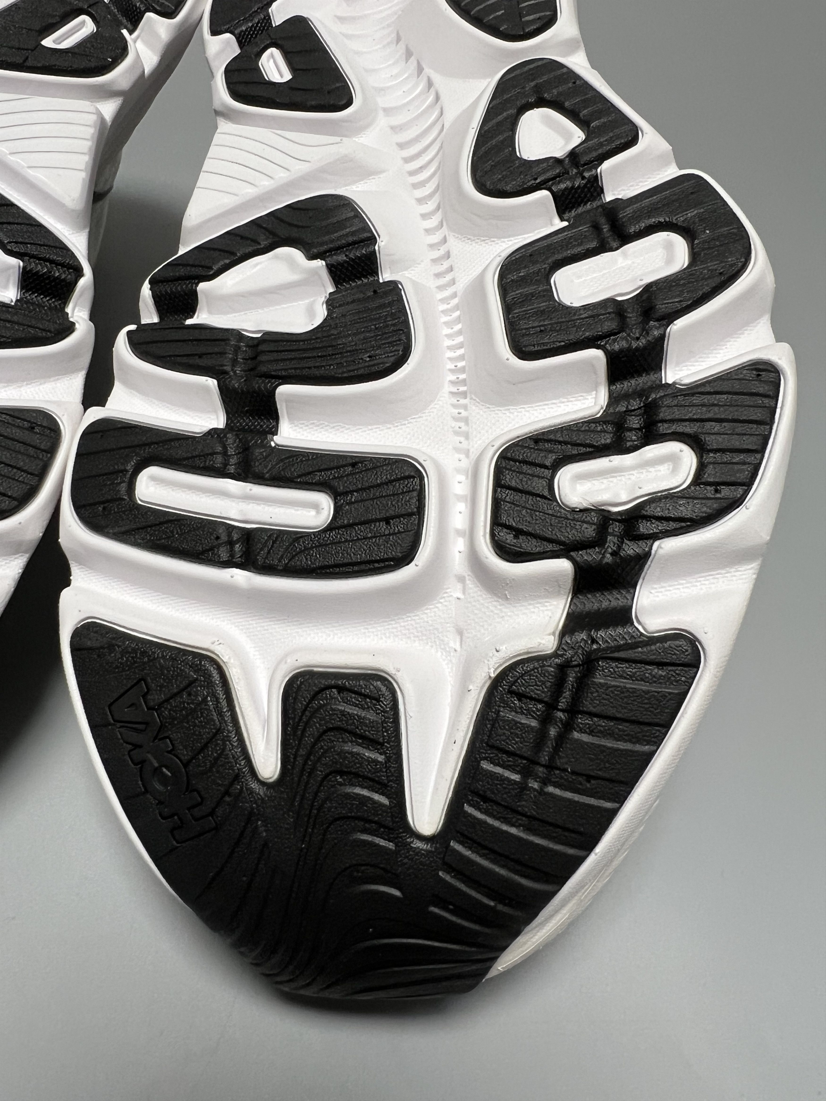 Hoka 12.5D Hoka One One Gaviota 5 Running Shoes Walking Gym Size US 12.5 / EU 45-46 - 15 Thumbnail