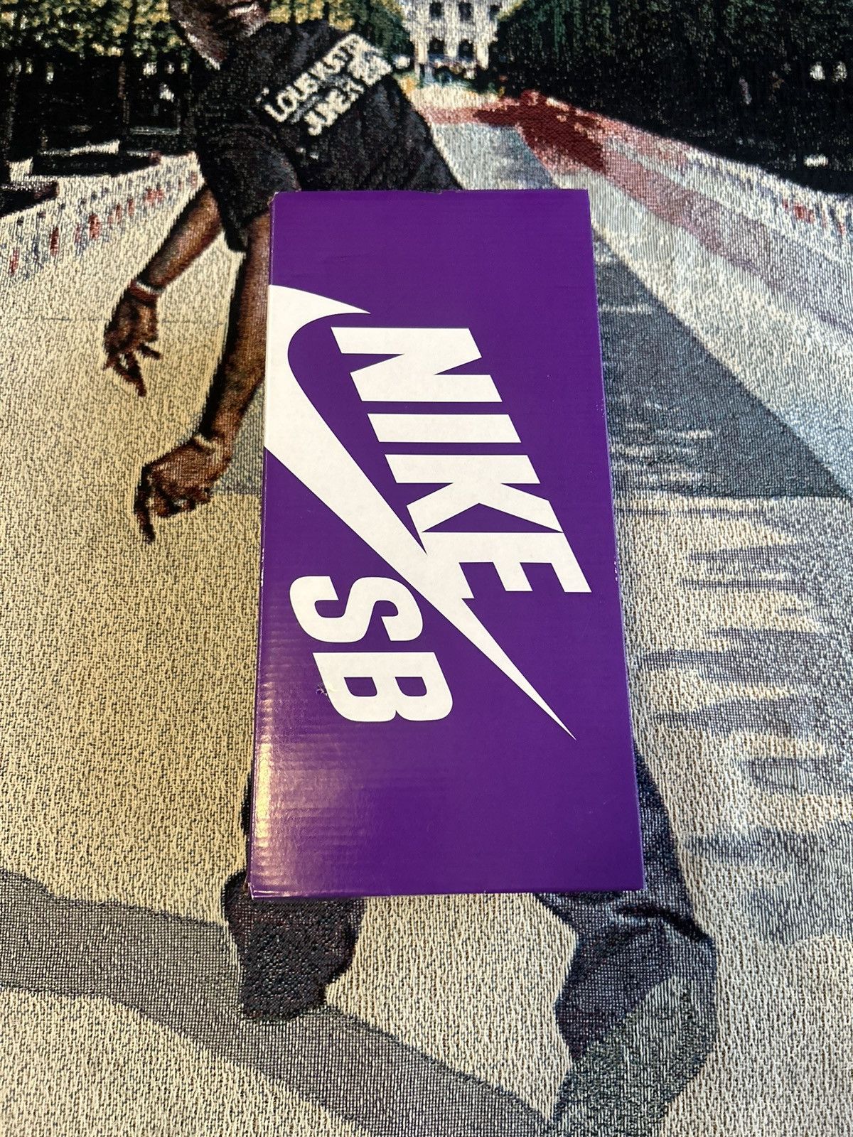 Nike Nike SB “City of Love” Size US 6 / EU 39 - 10 Thumbnail