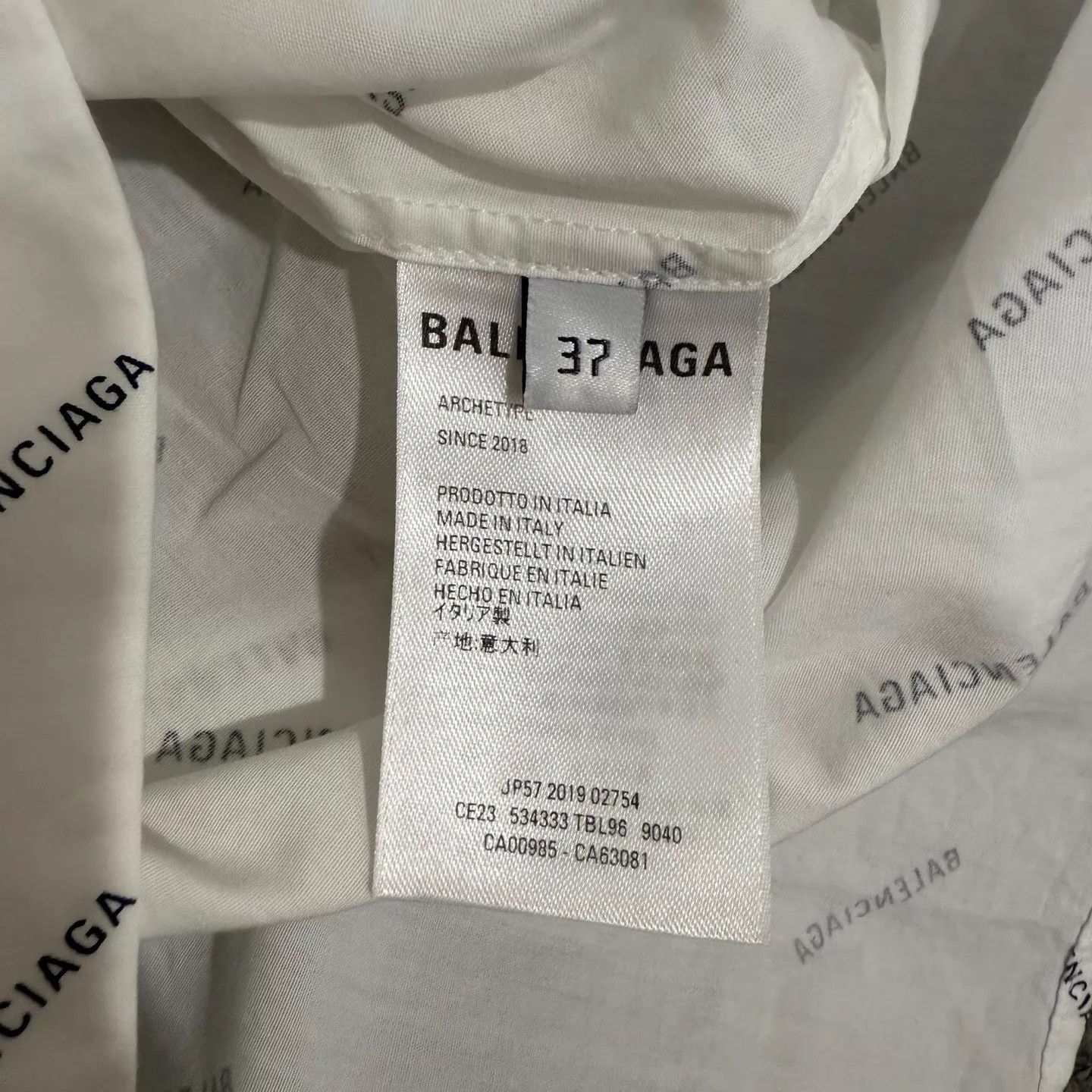 Balenciaga Balenciaga White All Over Print Shirt 37 99 New Size US XS / EU 42 / 0 - 4 Thumbnail