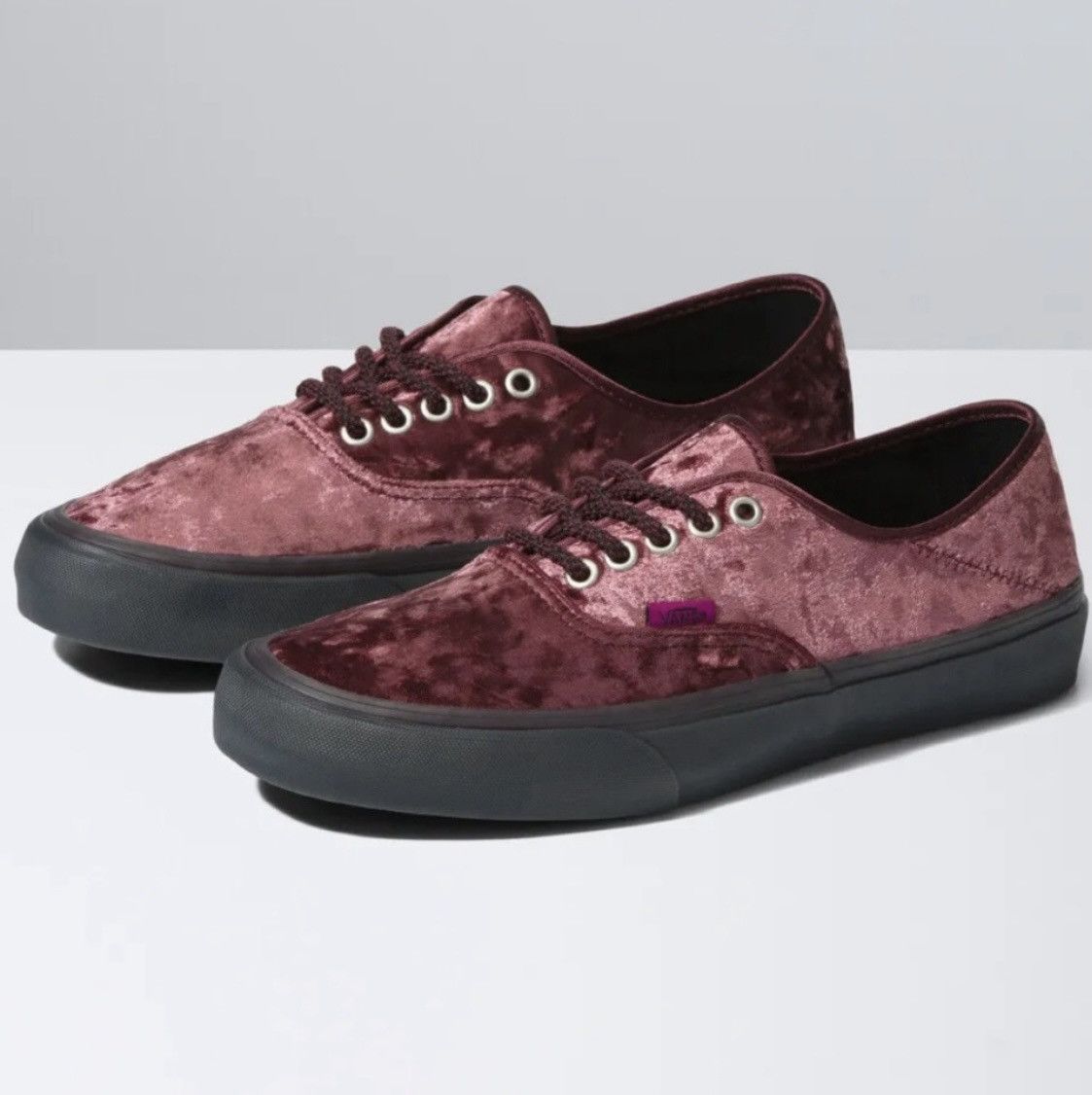 Vans Vans x Alex Knost x Lee-Ann Curren Sneakers Burgundy Velvet Size US 10 / EU 43 - 3 Thumbnail