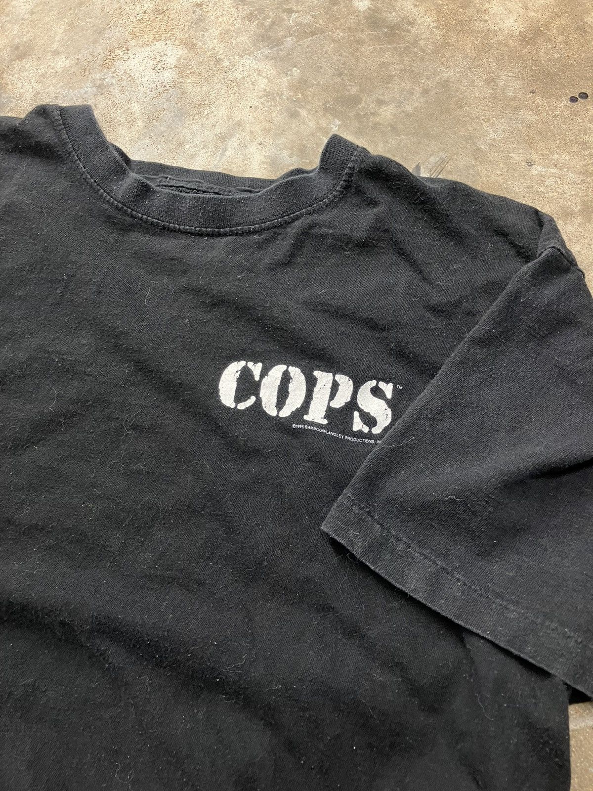 Vintage 90’s COPS TV Show Tee Shirt Size US XL / EU 56 / 4 - 1 Thumbnail