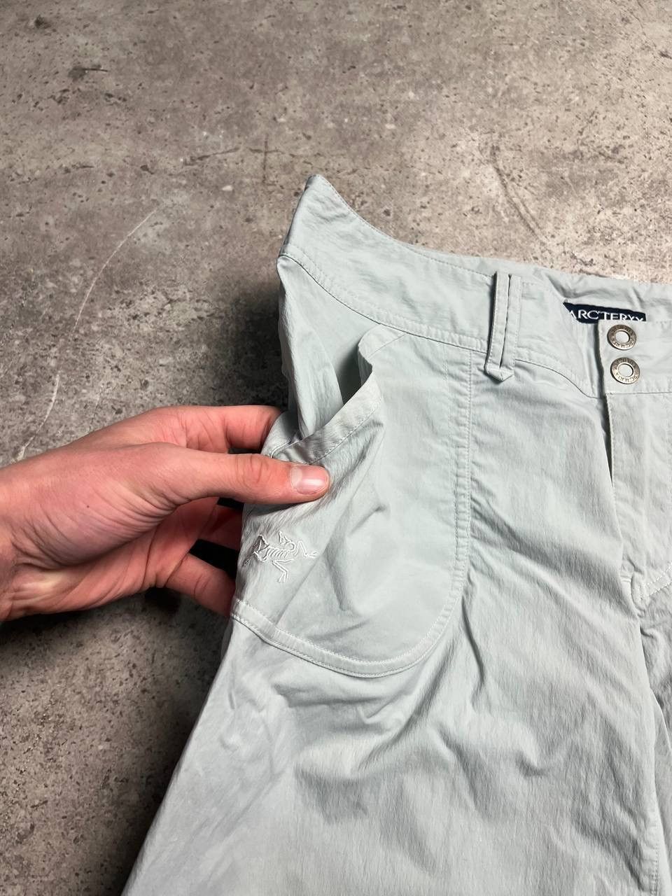 Arc'teryx Vintage 90s Arc’teryx Women’s Shorts Size 30" / US 8 / IT 44 - 4 Thumbnail