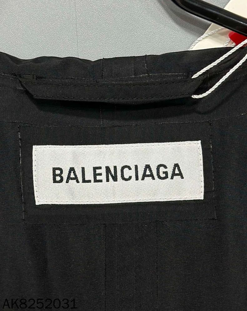 Balenciaga Balenciaga Belted logo nylon trench coat 2501-Nextarrow Size US M / EU 48-50 / 2 - 5 Thumbnail