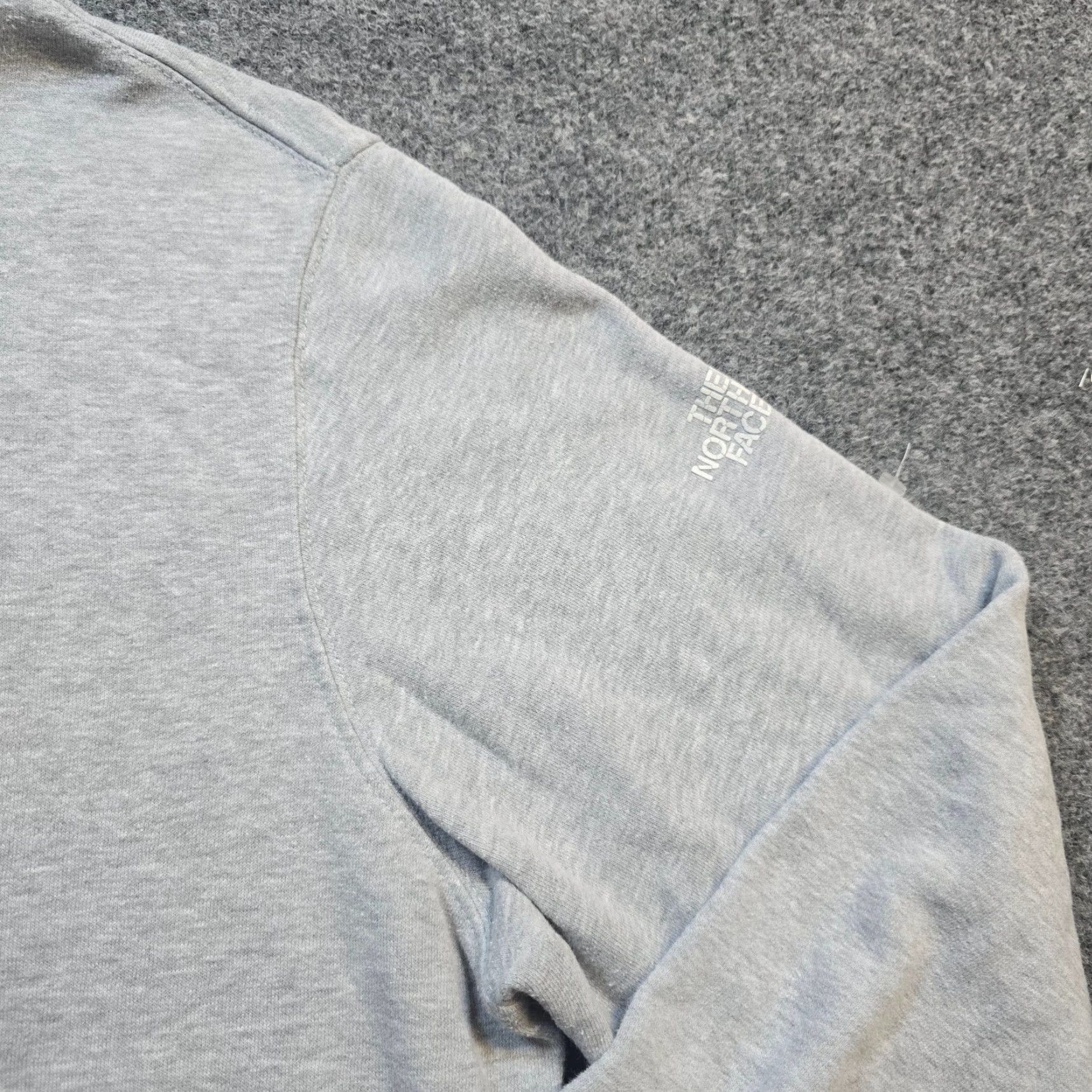 The North Face The North Face Hoodie Mens XL Gray Embroidered Logo Pocket Long Sleeve Casual Size US XL / EU 56 / 4 - 5 Thumbnail