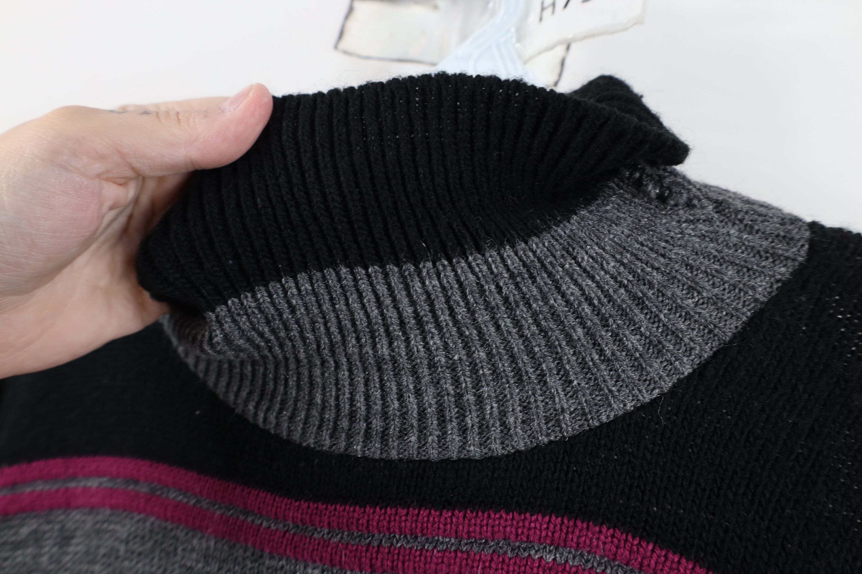Vintage Vintage 90s Streetwear Block Knit Turtleneck Sweater USA Size L / US 10 / IT 46 - 6 Thumbnail