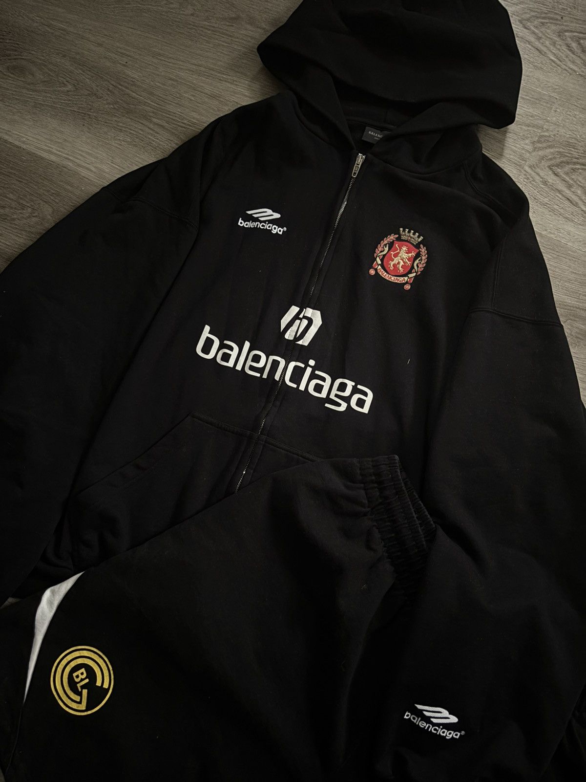 Balenciaga Balenciaga Exclusive Soccer Set Size US M / EU 48-50 / 2 - 2 Thumbnail