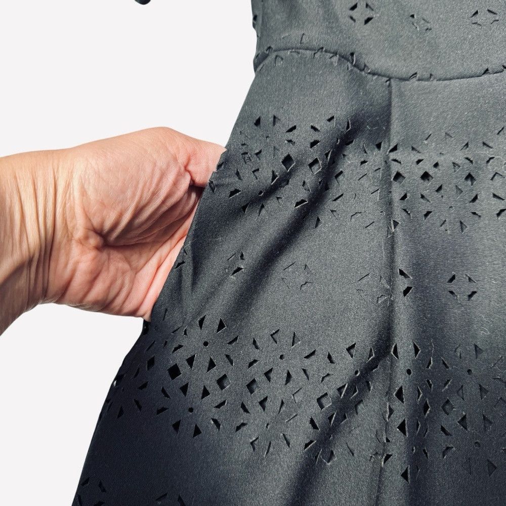 Banana Republic NWT New $138 Banana Republic Laser Cut Black Mini Dress Siz Size XS / US 0-2 / IT 36-38 - 9 Thumbnail