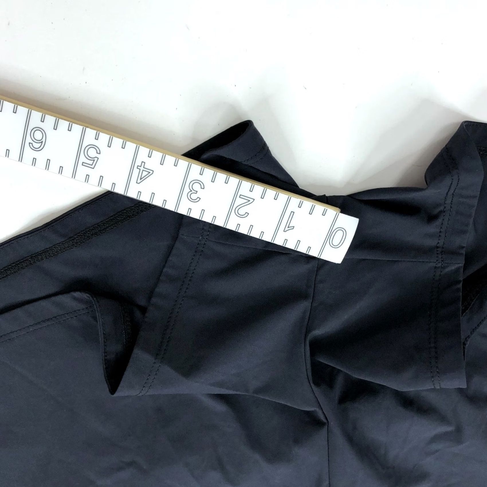 Nike Nike Bliss Dri-Fit XXL Brief Lined Running 3" Shorts Black DX6018 Ladies Athletic Shorts Women's 2XL breathable Nylon Polyamide 39in Waist Inseam 3in Size 40" / US 18 - 4 Thumbnail