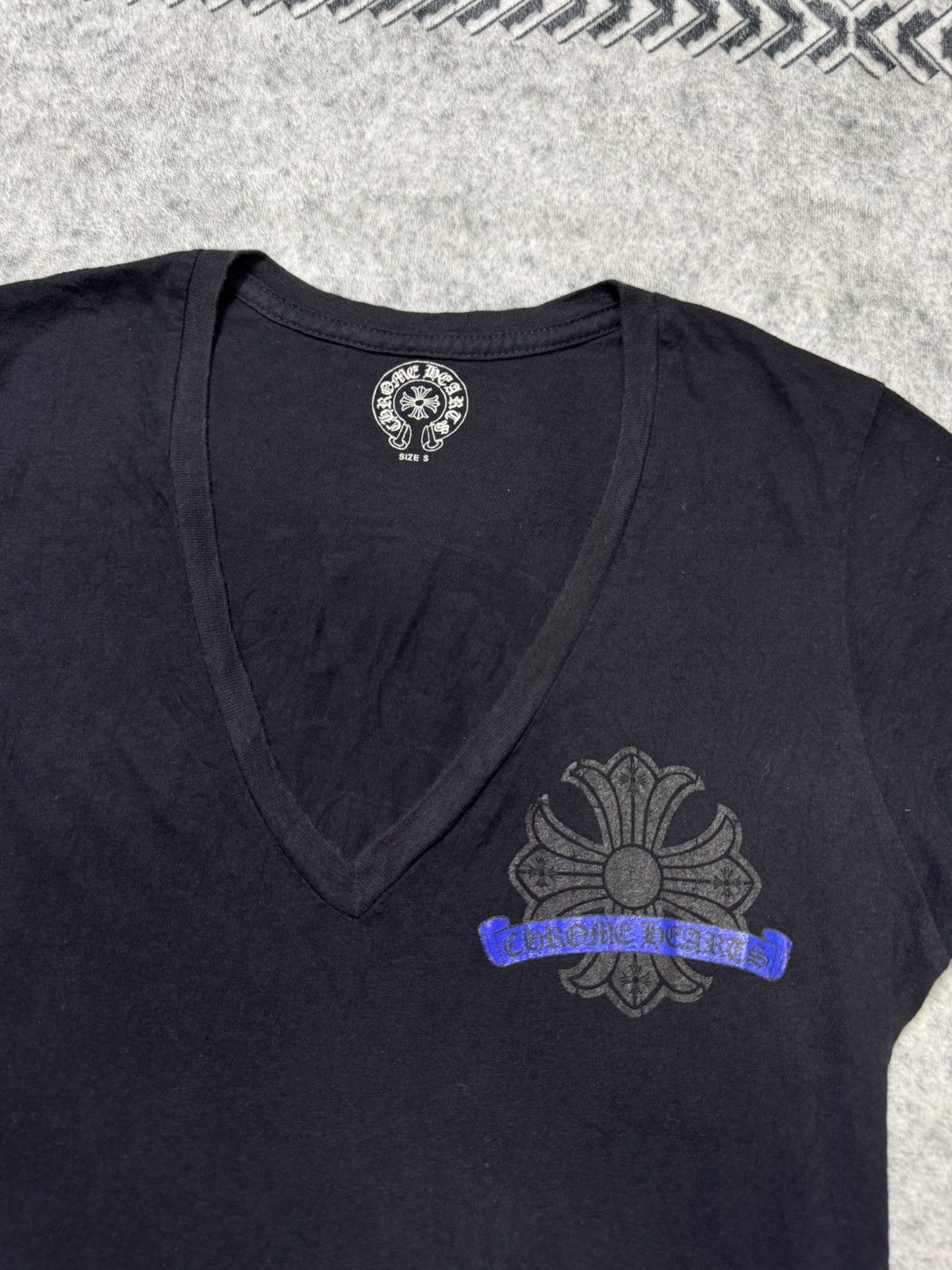 Chrome Hearts LIKE NEW! RARE! BLUE HORSESHOE SCROLL Size S / US 4 / IT 40 - 7 Thumbnail