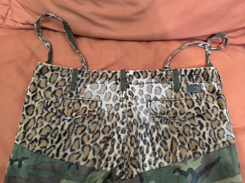 Wtaps Wtaps size M Leopard print shorts Size US 39 - 9 Thumbnail