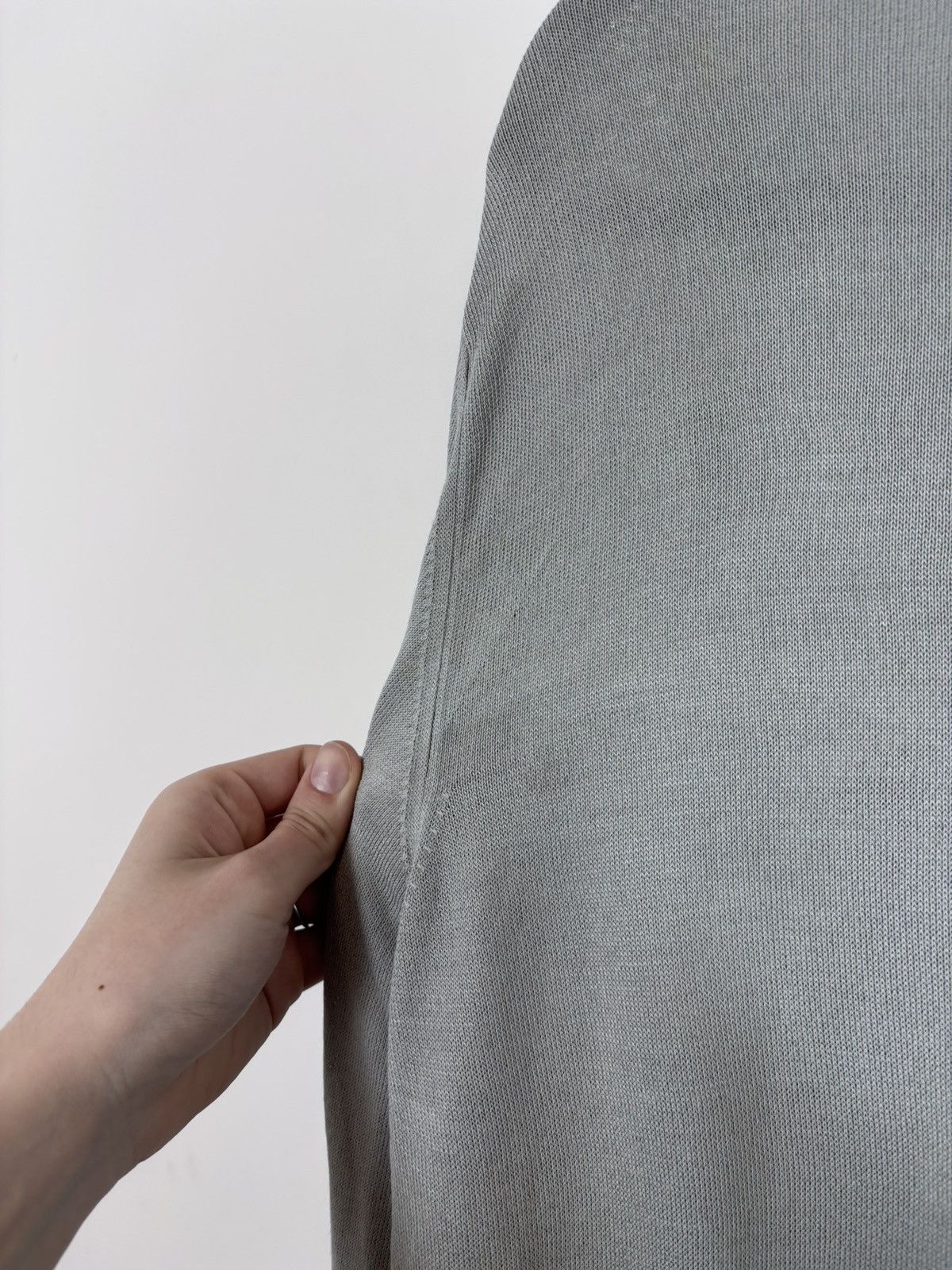 Burberry Burberry London Men’s Grey Viscose Blend V-Neck Sweater Size US M / EU 48-50 / 2 - 18 Thumbnail