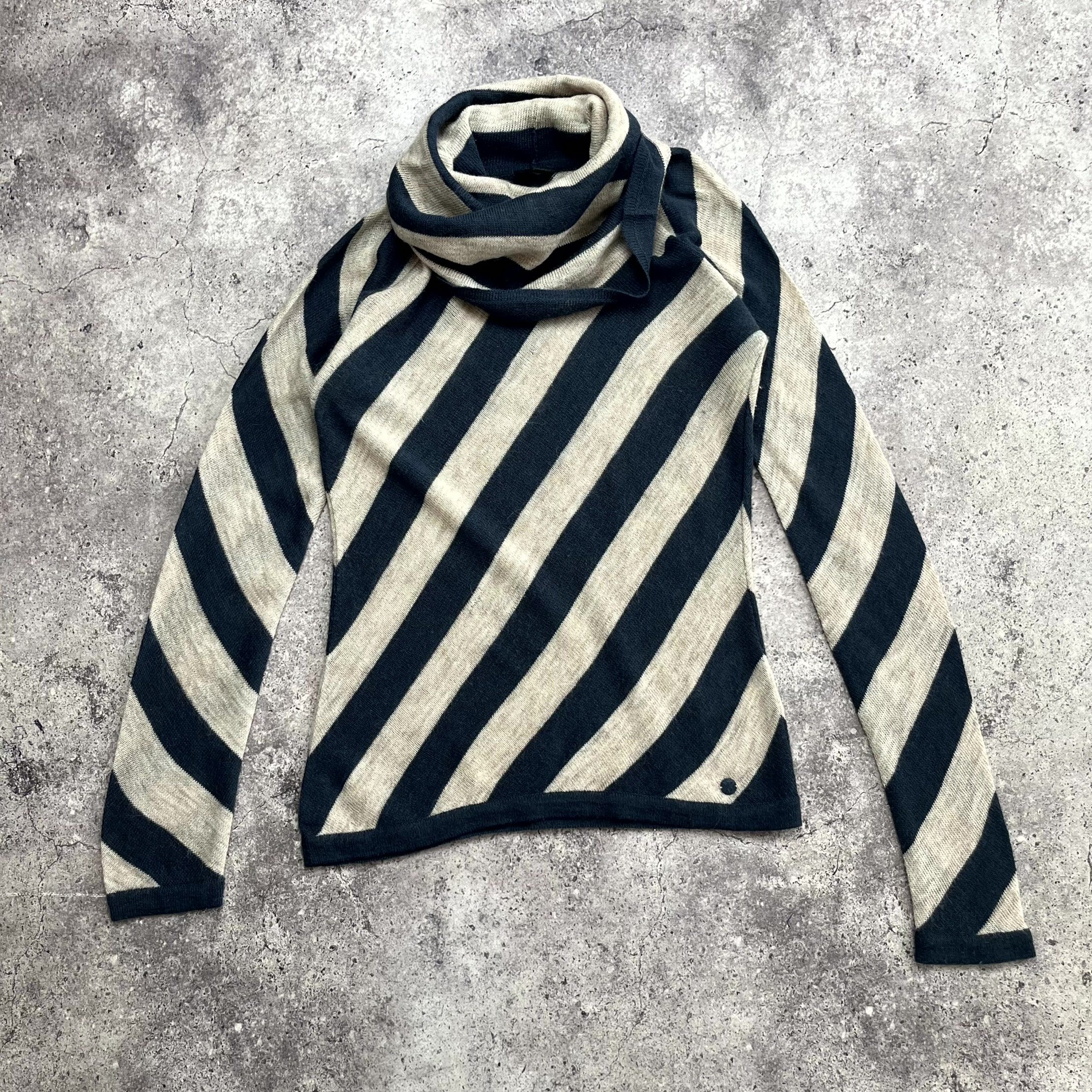 Armani Y2K Armani Turtleneck Striped Biege Sweater Size M Size M / US 6-8 / IT 42-44 - 1 Thumbnail