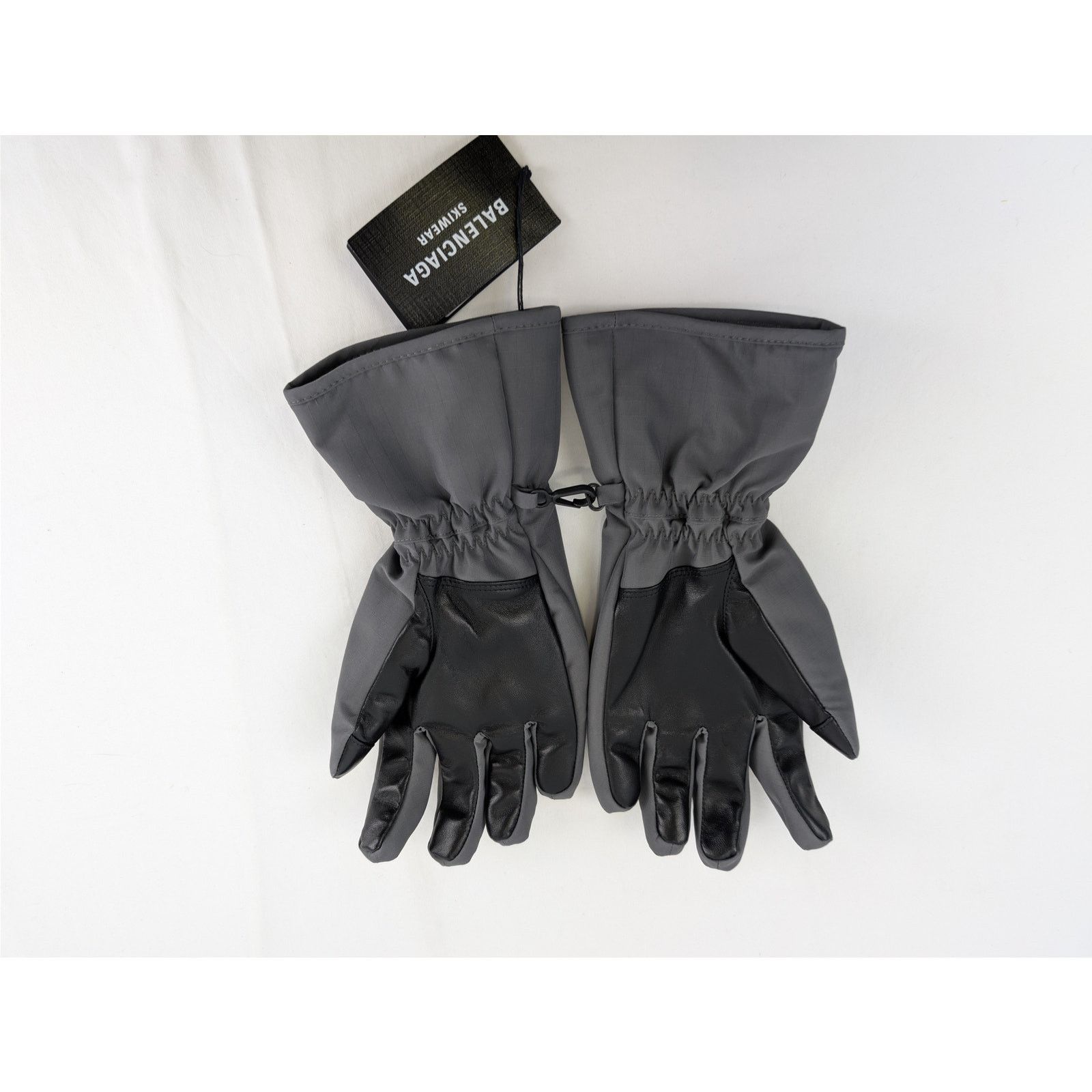 Balenciaga o1rshd1 Size: S / Ripstop Ski Gloves in Dark Grey Size ONE SIZE - 2 Thumbnail