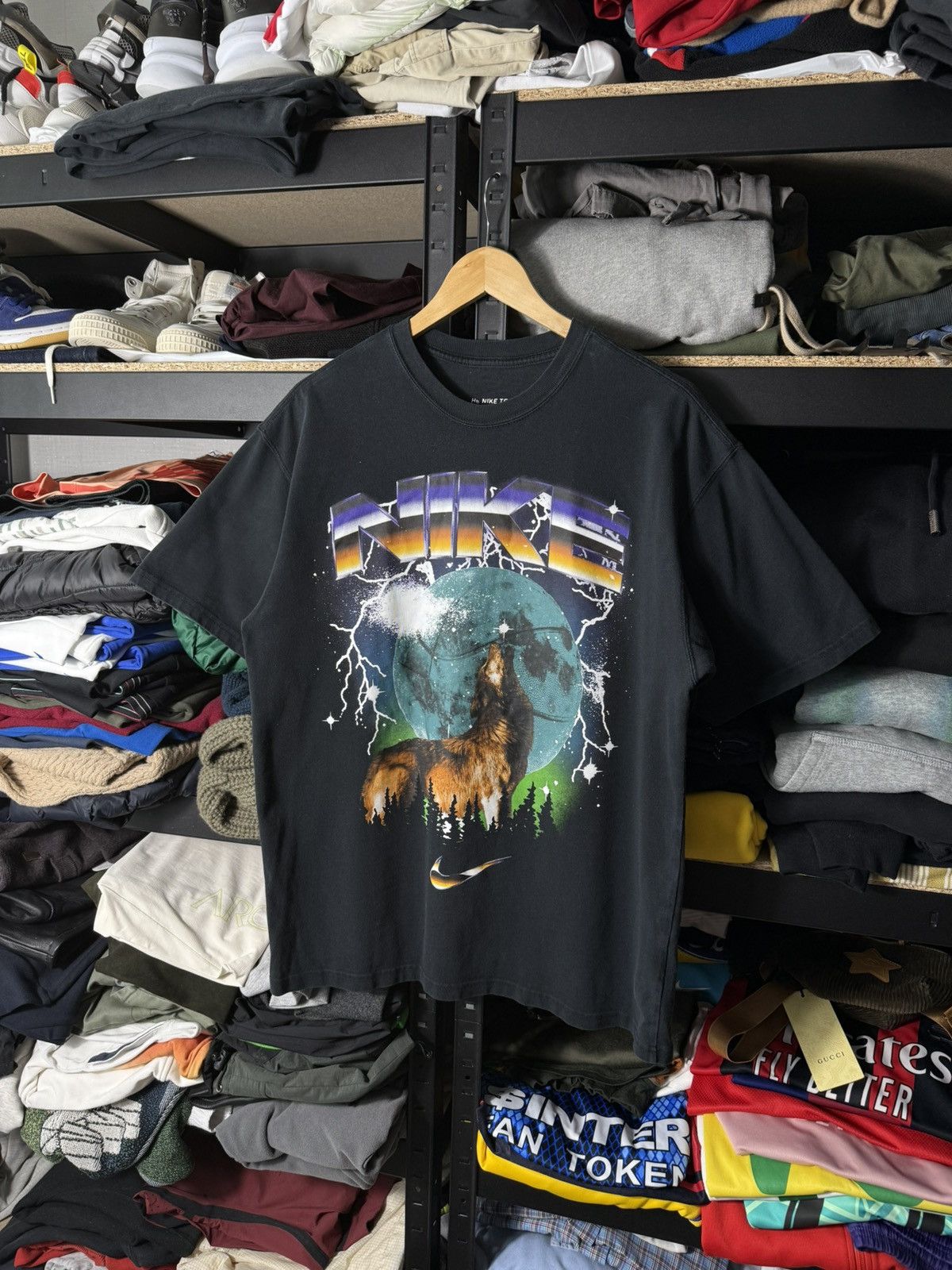Nike Nike Vintage Style Wolf Moon Graphic Tee Washed Y2K Shirt M Size US M / EU 48-50 / 2 - 1 Thumbnail